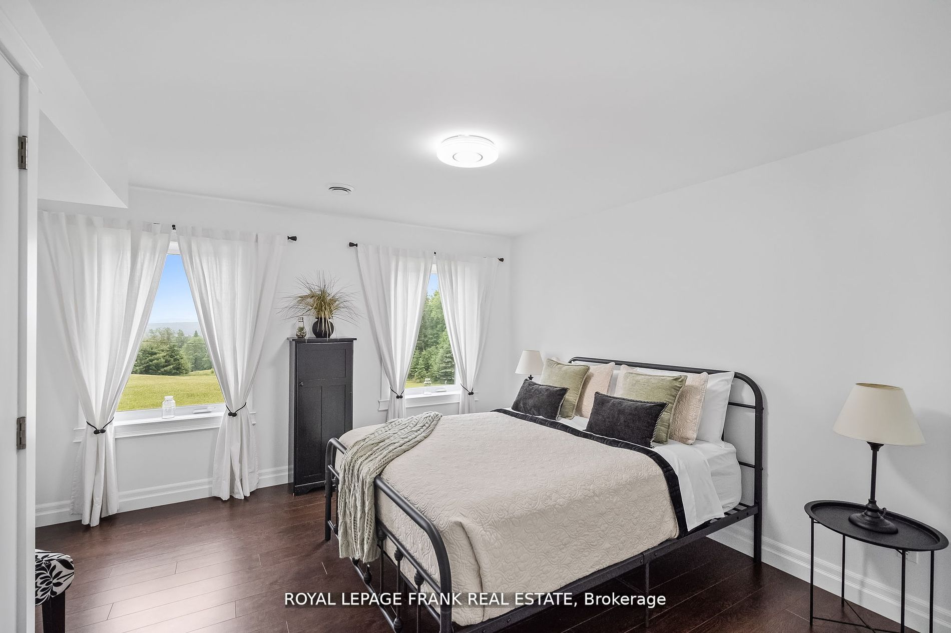 370 Detlor Road Property Photo 21