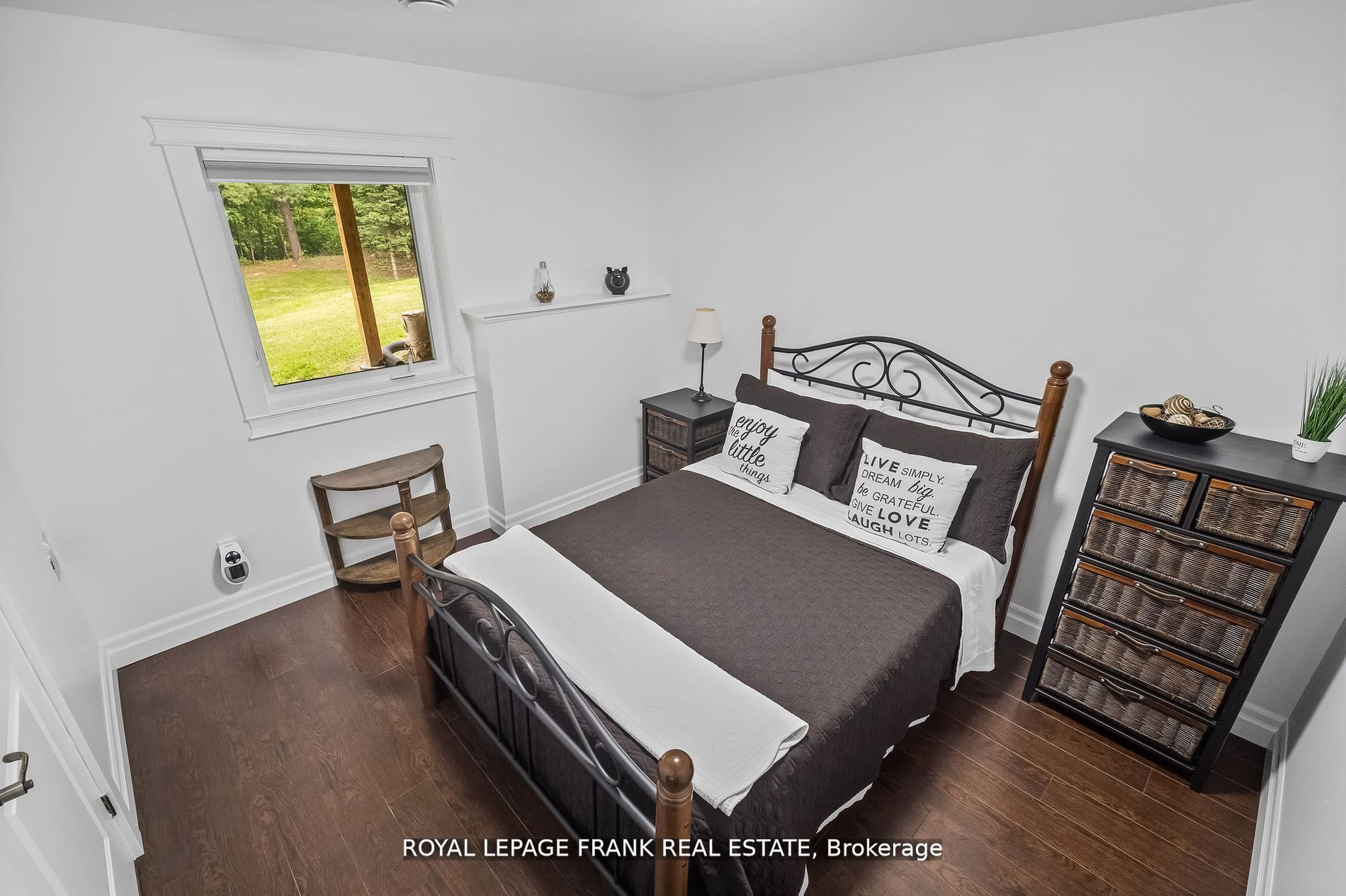 370 Detlor Road Property Photo 22