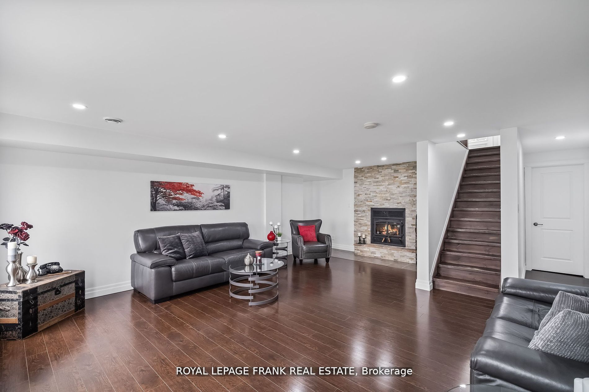 370 Detlor Road Property Photo 24