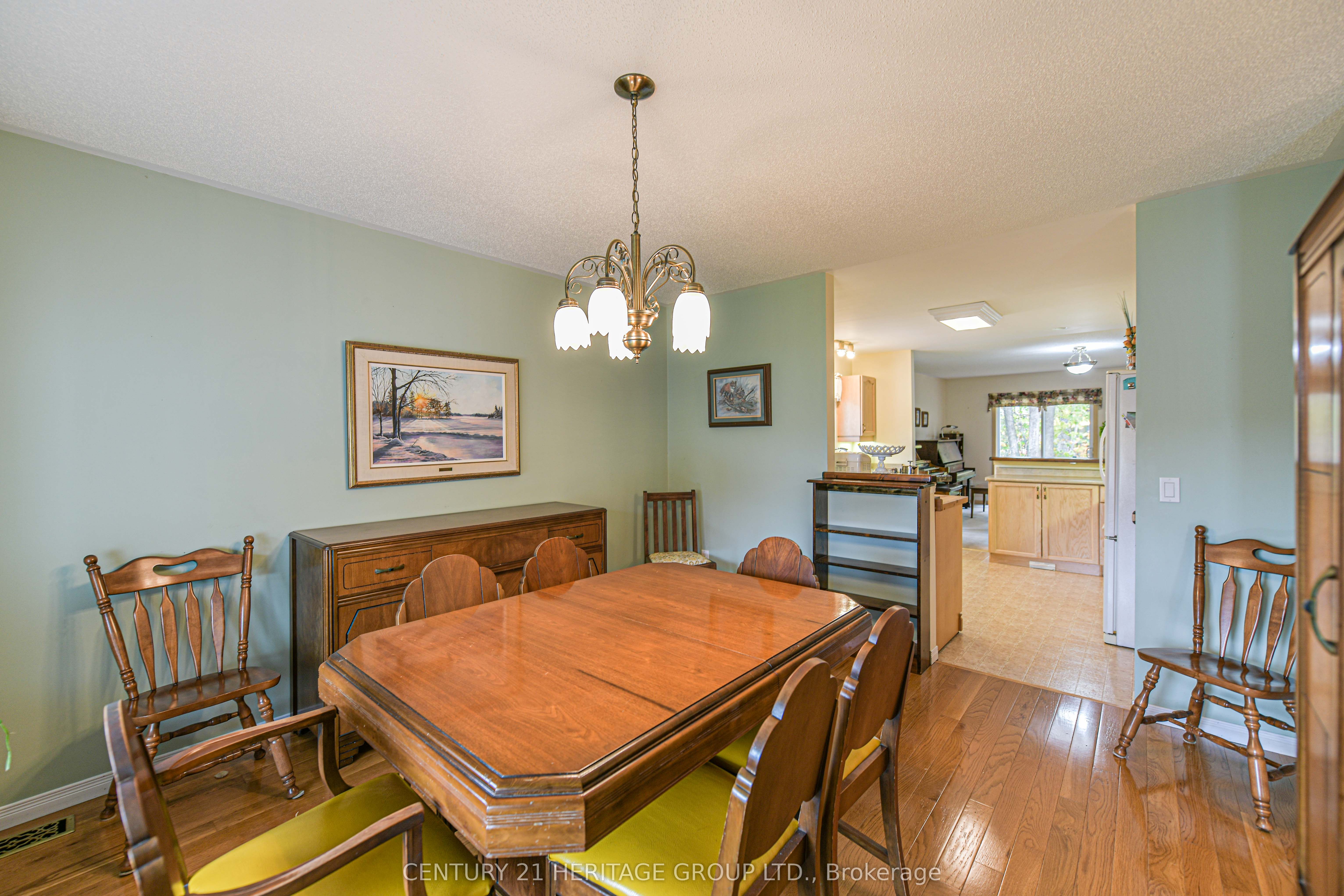 19 Springwood Crescent Property Photo 11