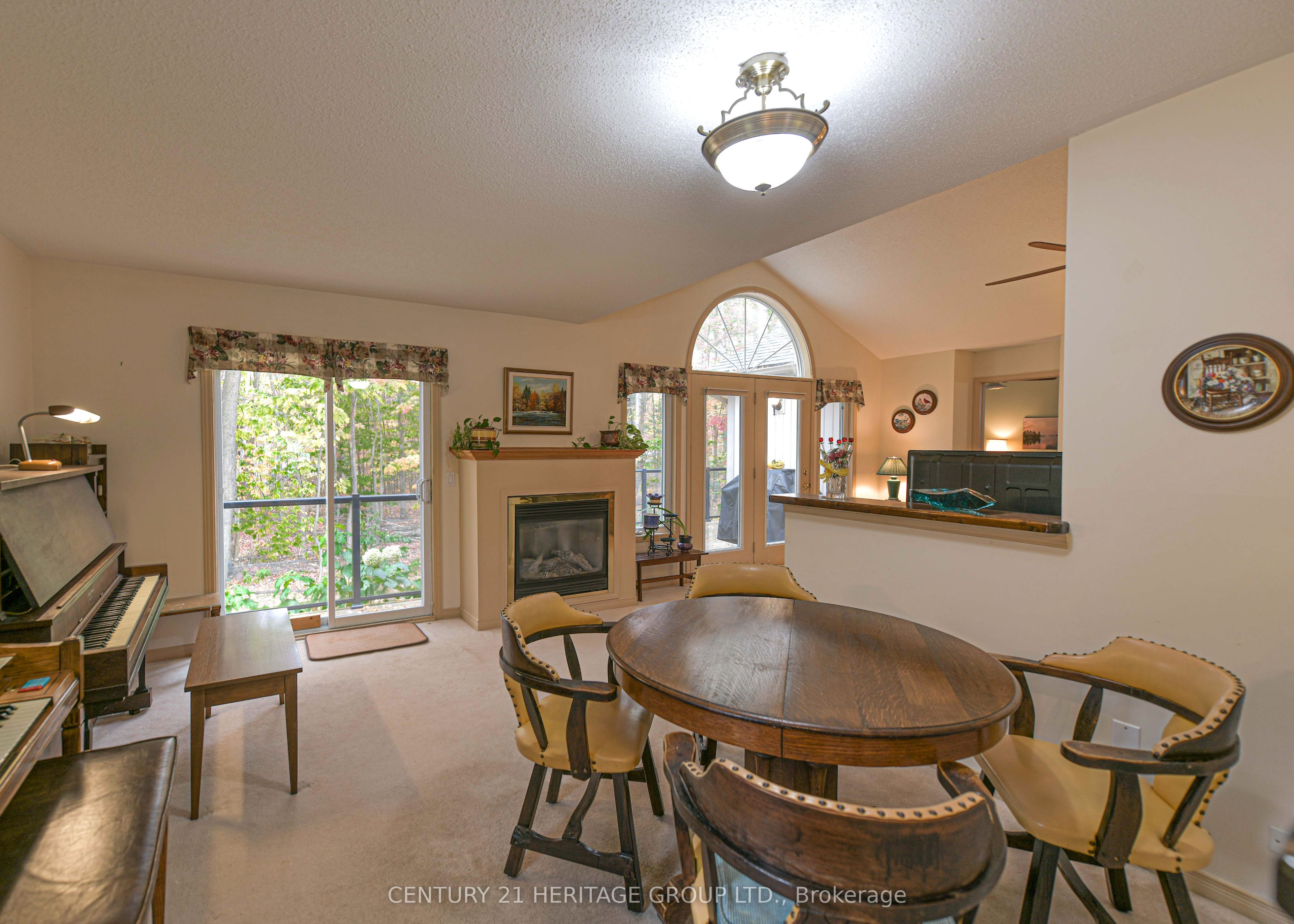 19 Springwood Crescent Property Photo 14