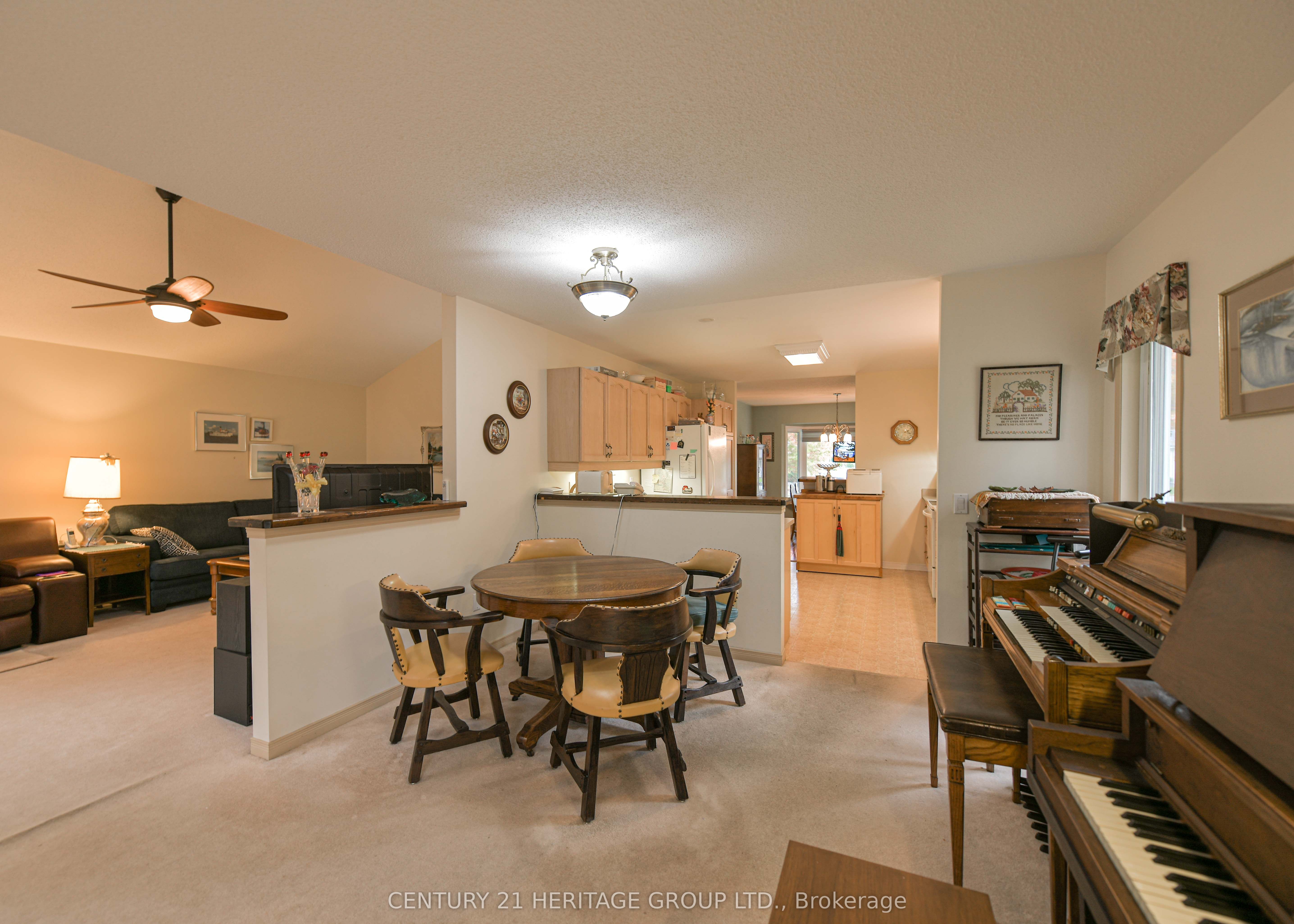 19 Springwood Crescent Property Photo 15