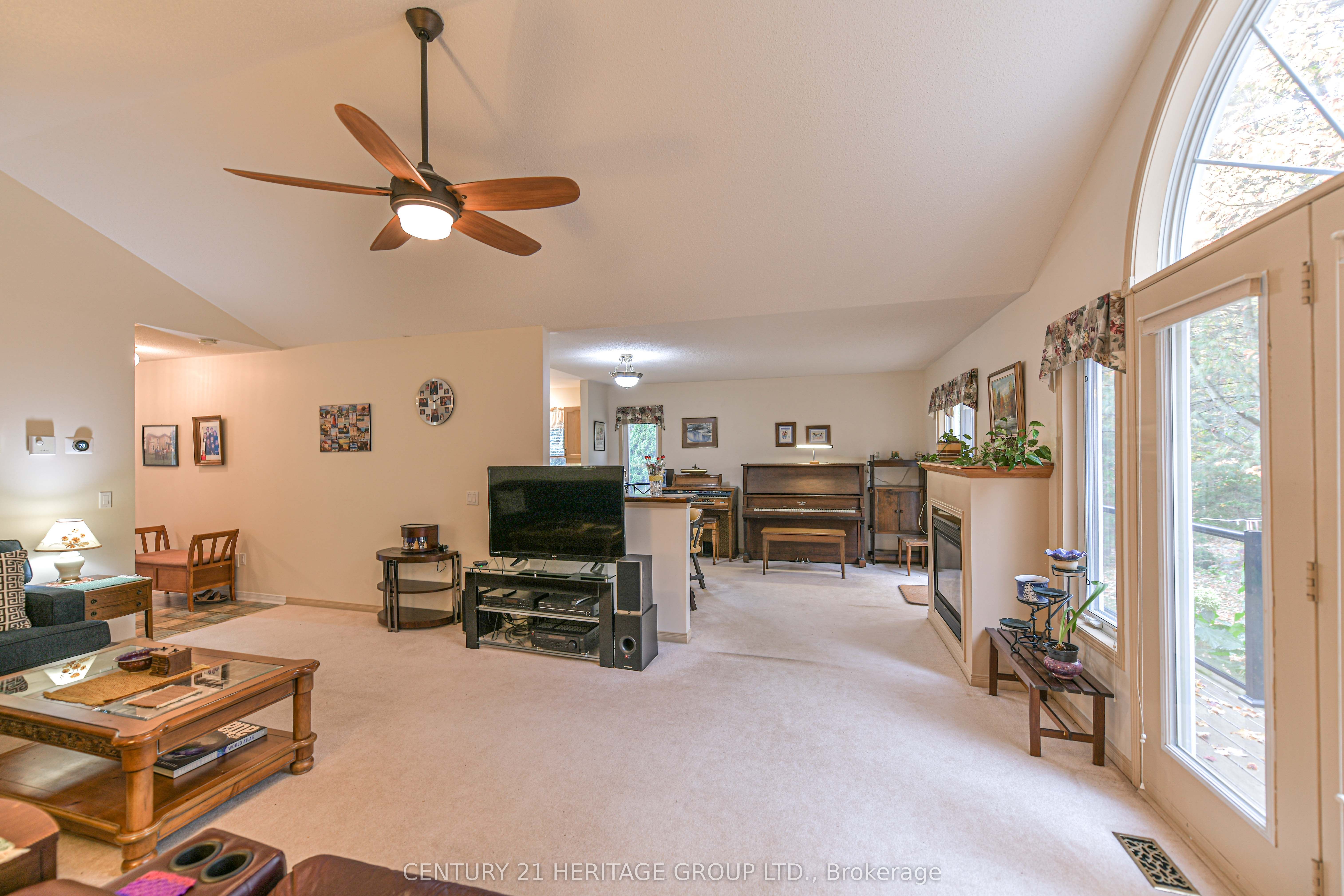 19 Springwood Crescent Property Photo 17