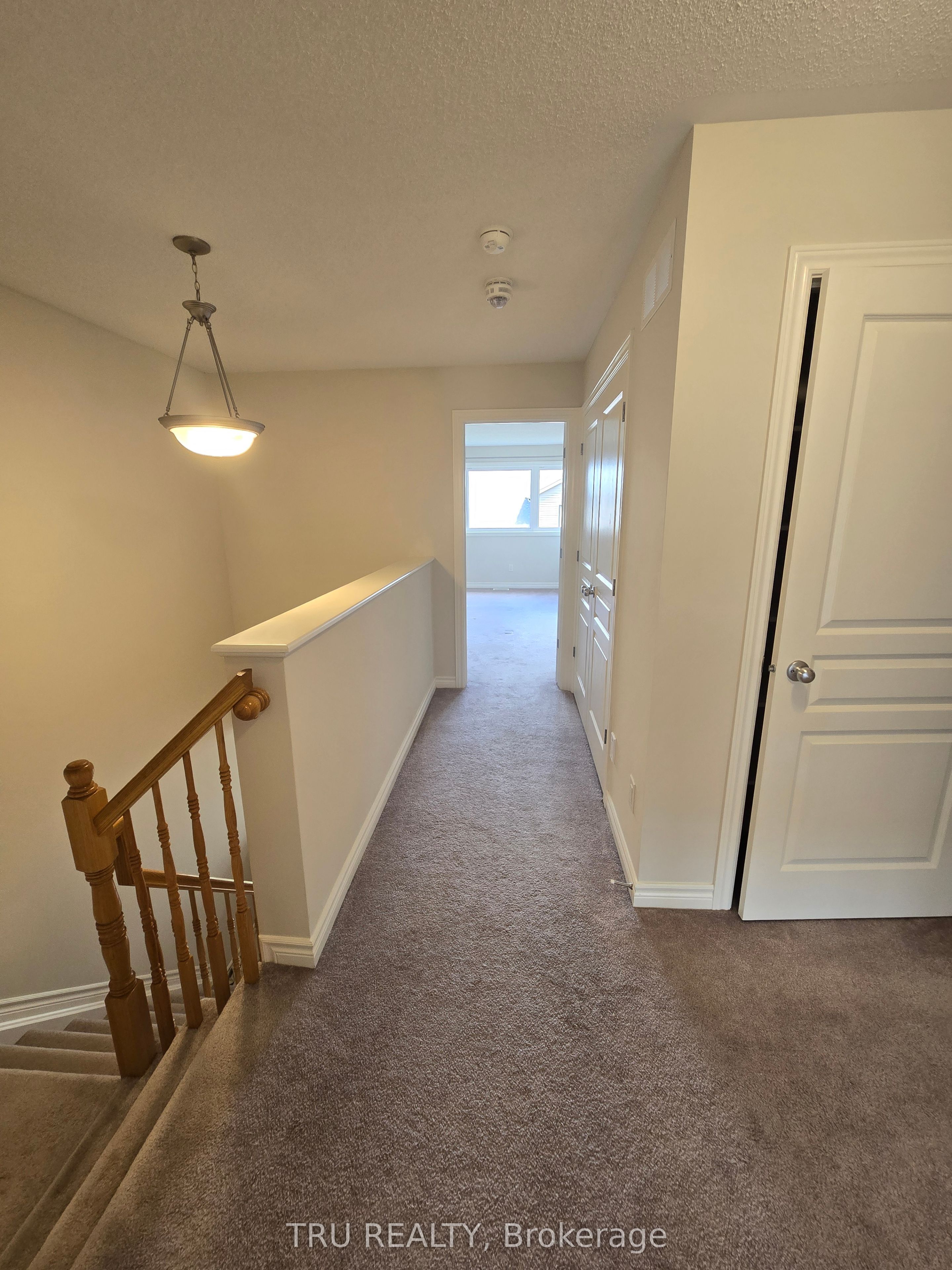 1146 Beckett Crescent Property Photo 10