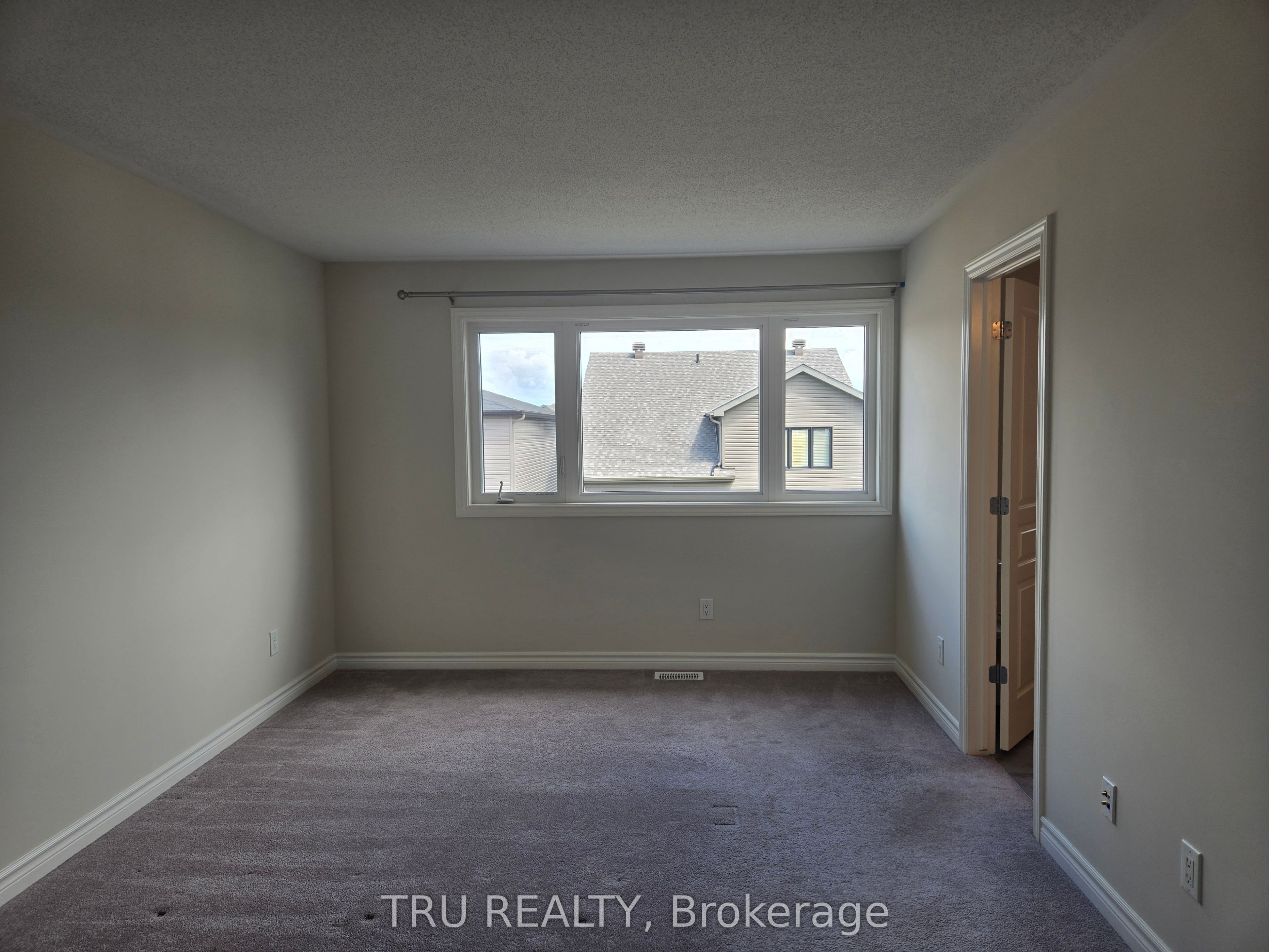 1146 Beckett Crescent Property Photo 11