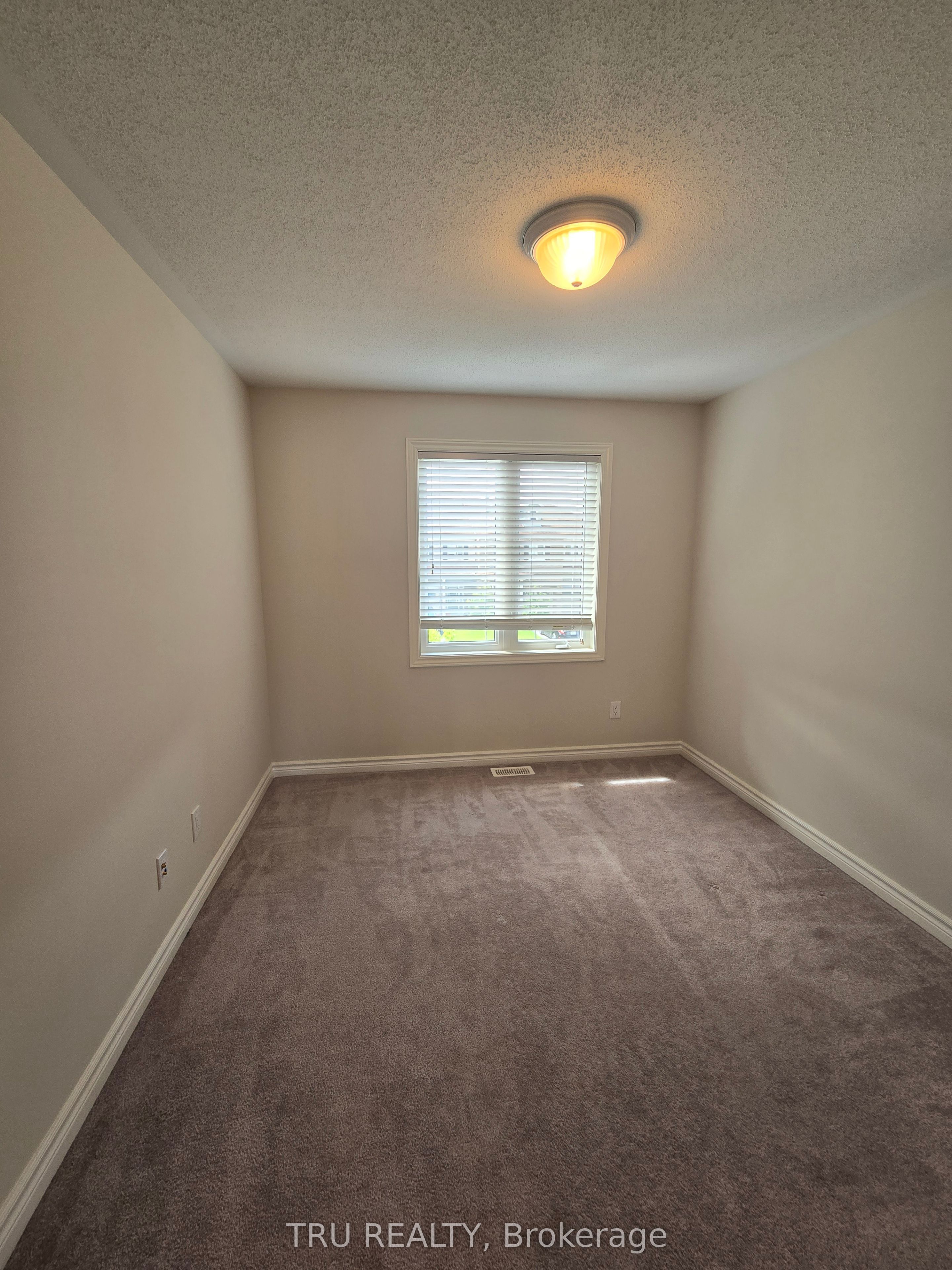 1146 Beckett Crescent Property Photo 14