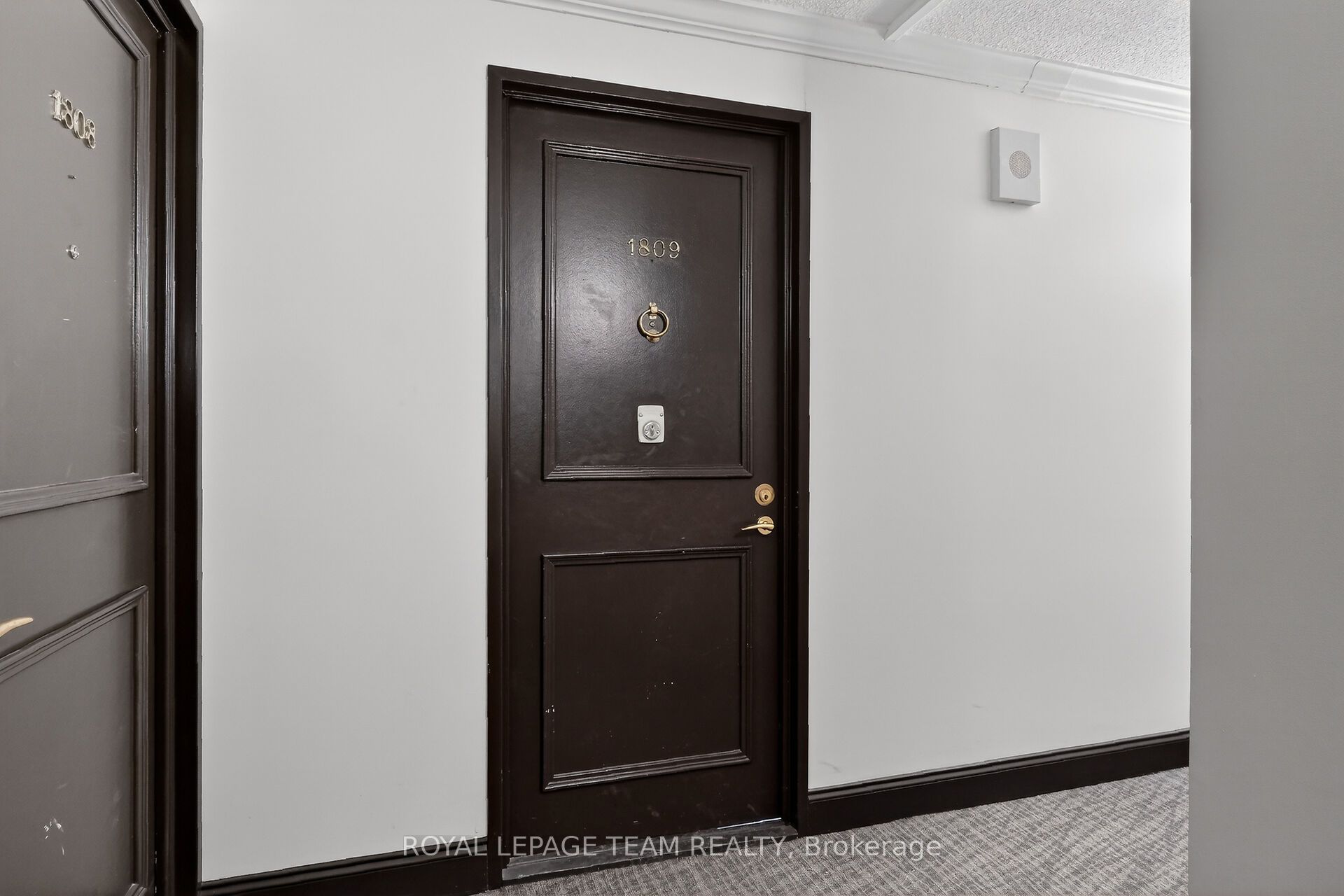 515 St Laurent Boulevard 1809 Property Photo 6