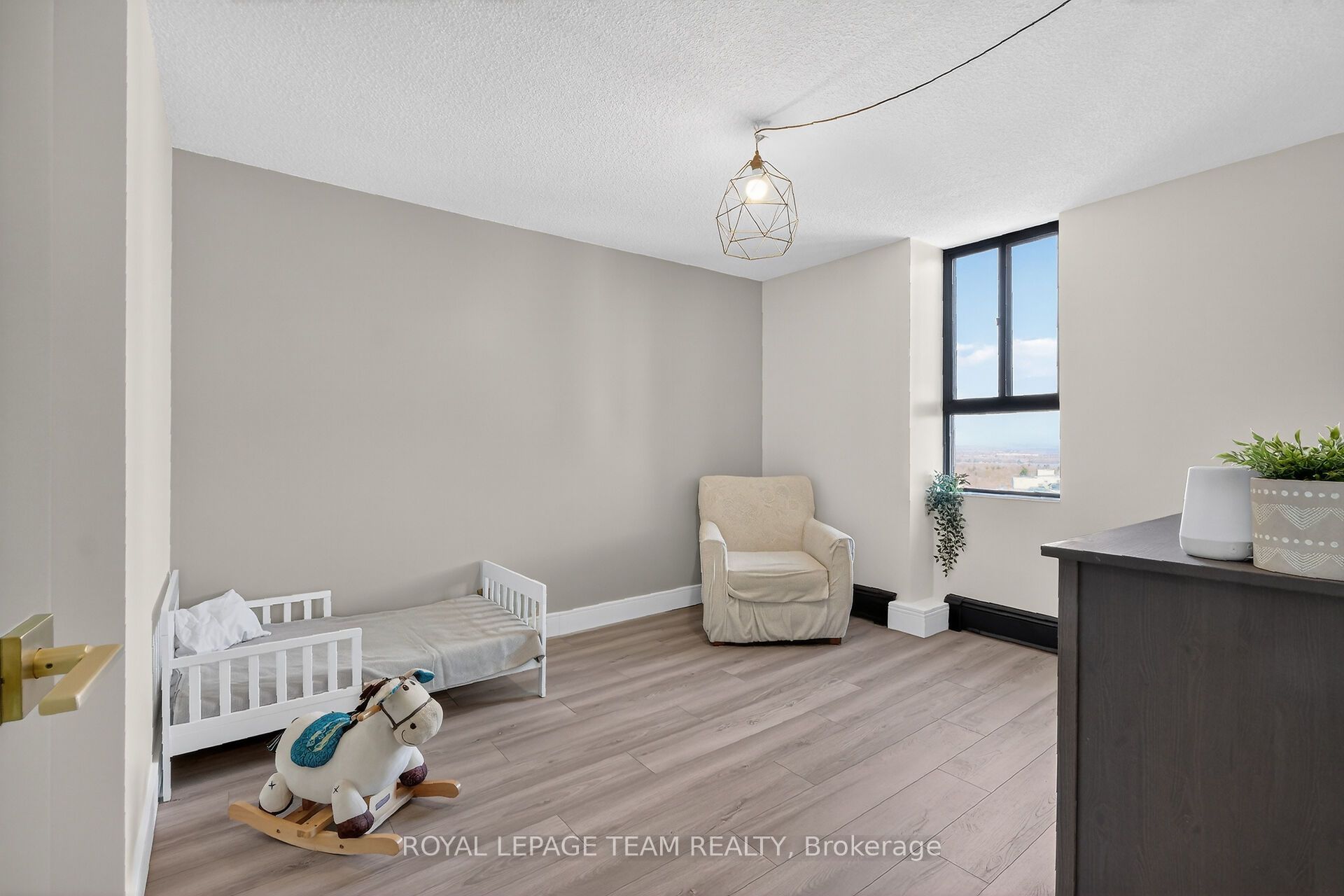515 St Laurent Boulevard 1809 Property Photo 21