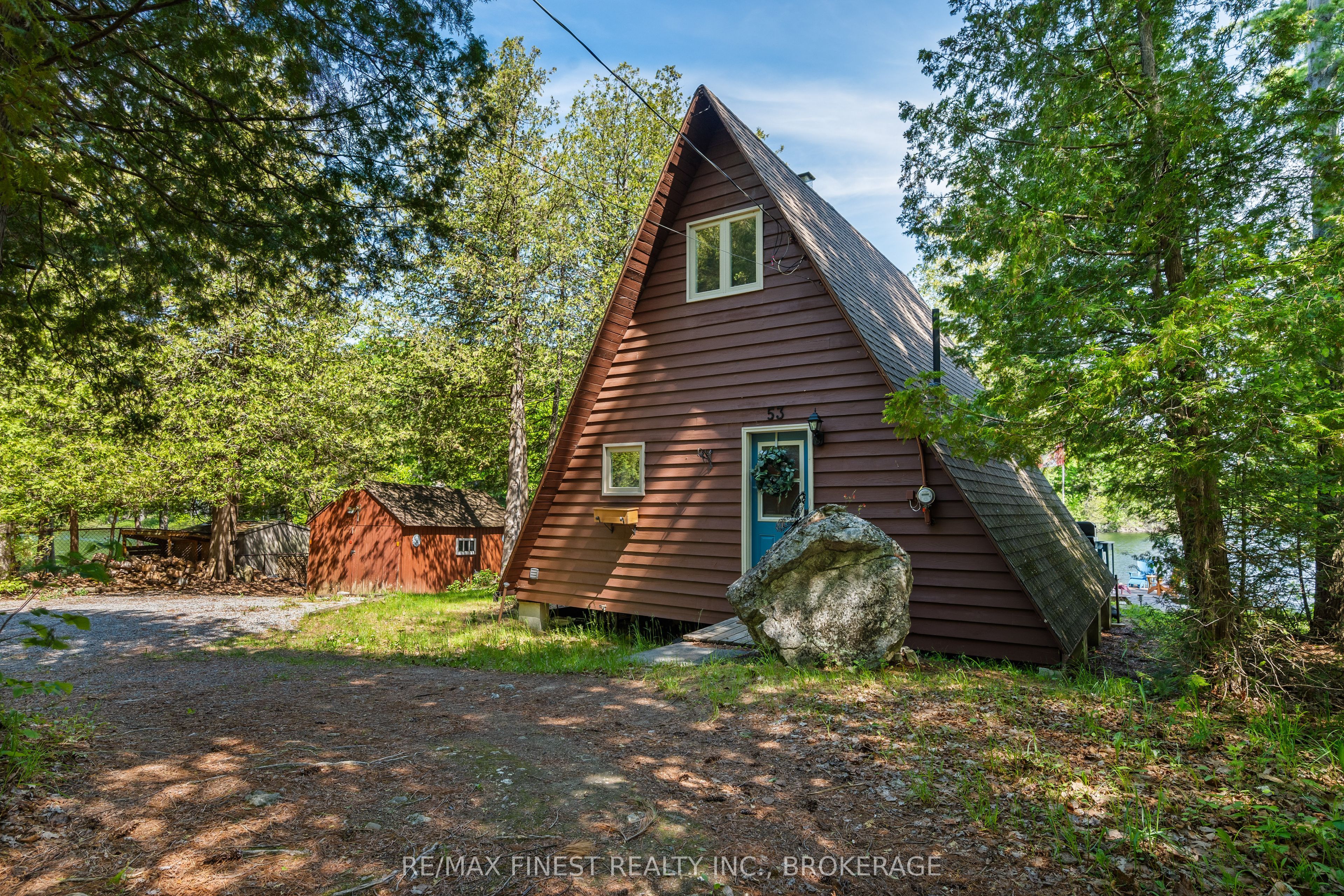 53 Hillside Lane Property Photo 3
