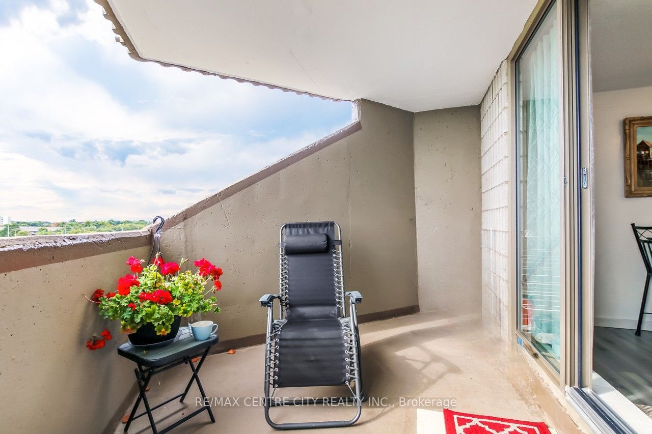 1103 Jalna Boulevard 606 Property Photo 8