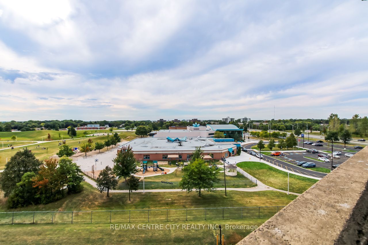 1103 Jalna Boulevard 606 Property Photo 10