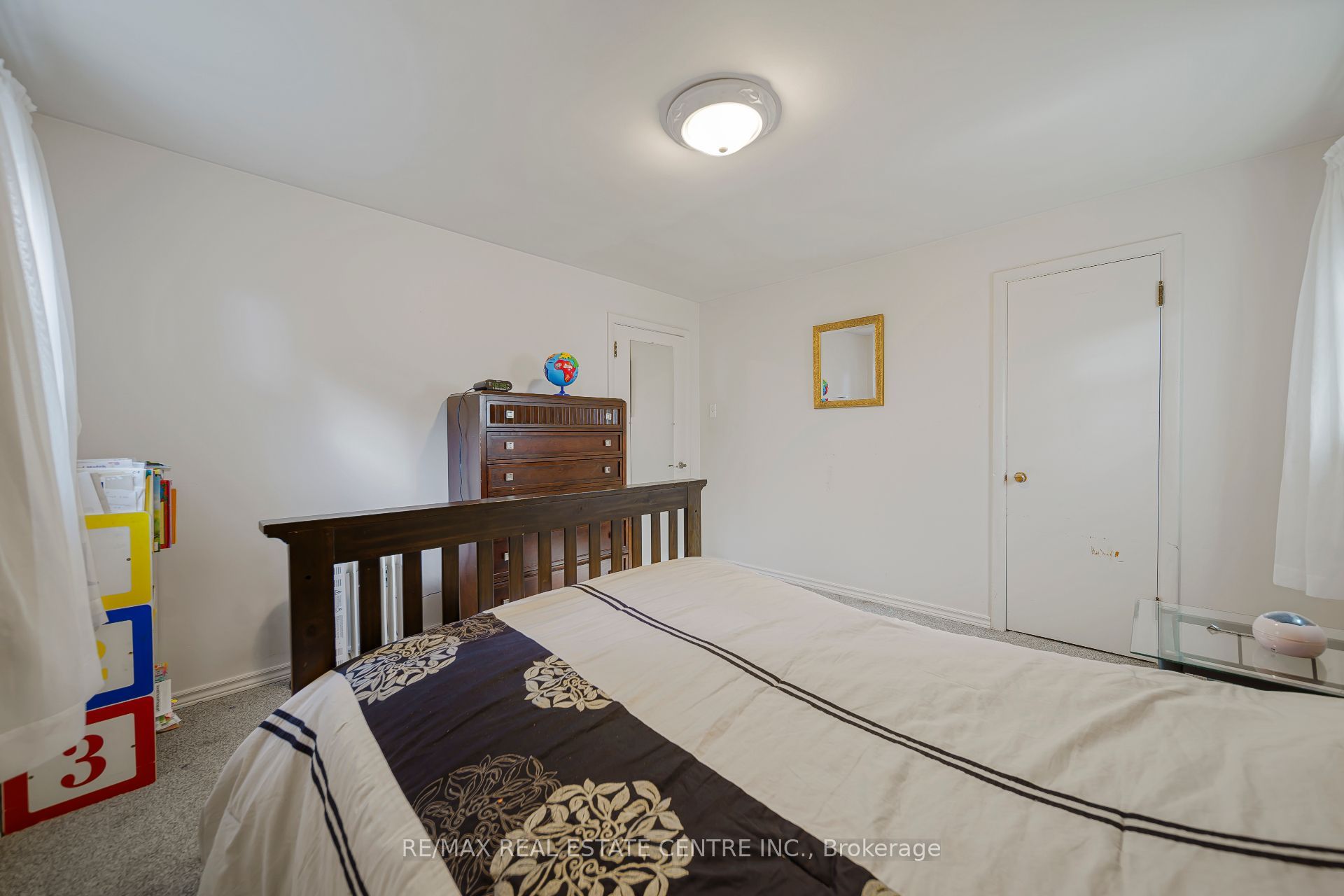 24 Park Street Property Photo 20