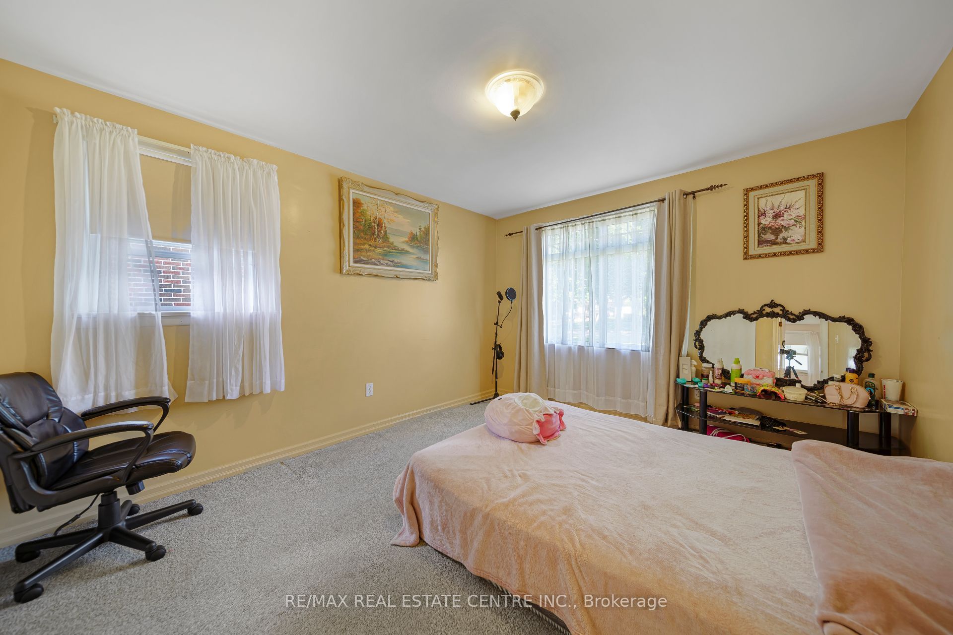 24 Park Street Property Photo 21