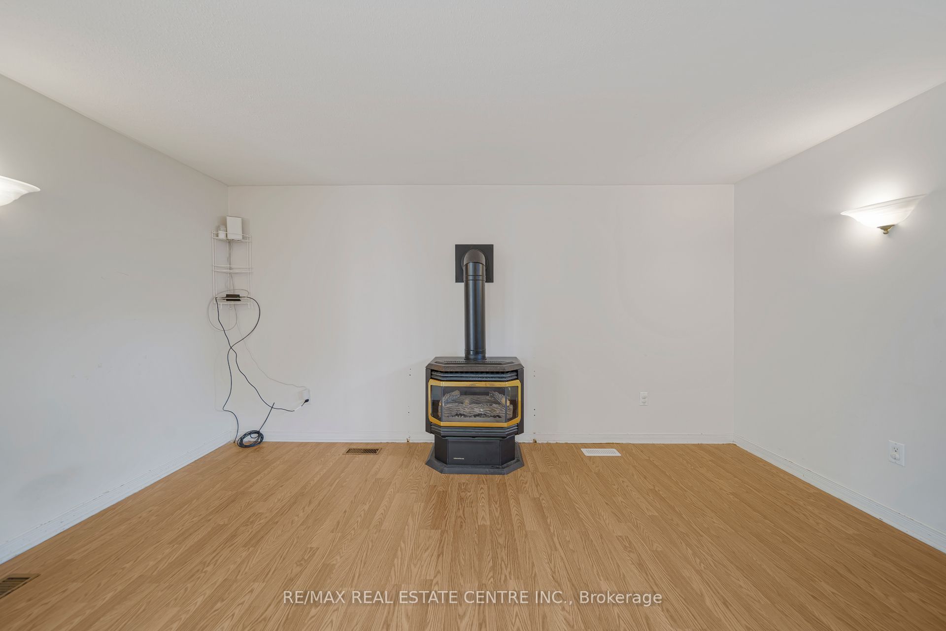 24 Park Street Property Photo 30