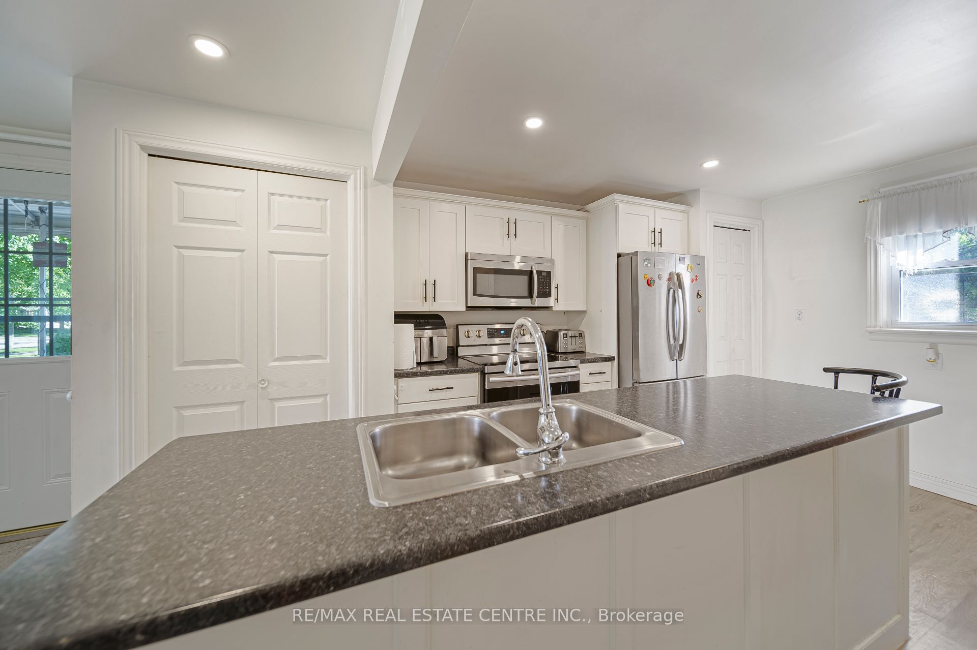 24 Park Street Property Photo 32