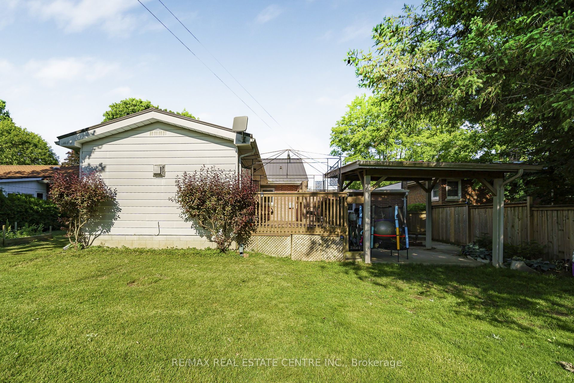 24 Park Street Property Photo 39
