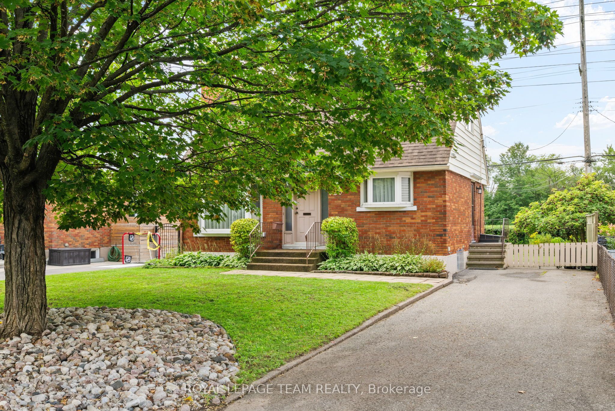528 Browning Avenue Property Photo 3