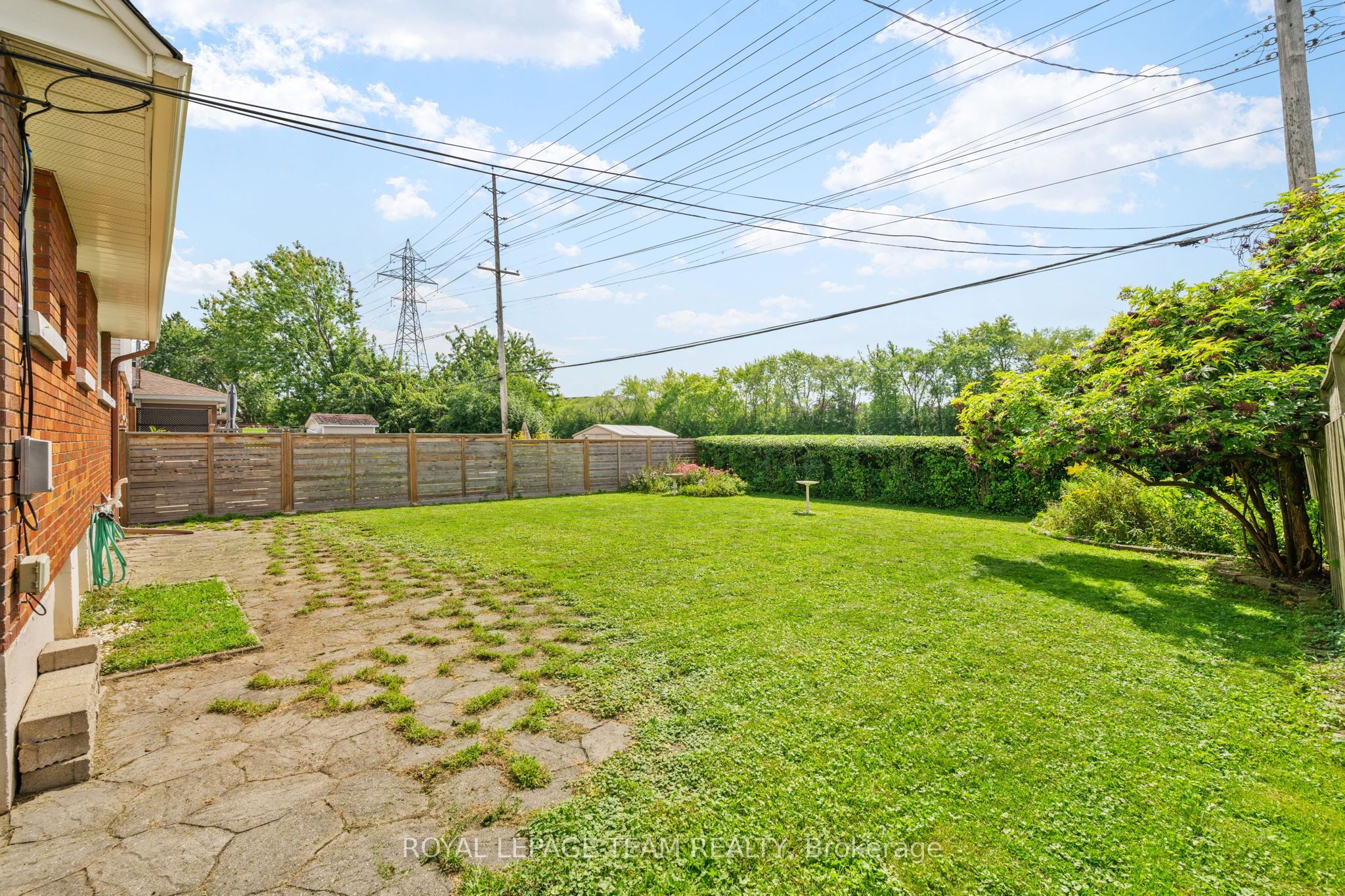 528 Browning Avenue Property Photo 28