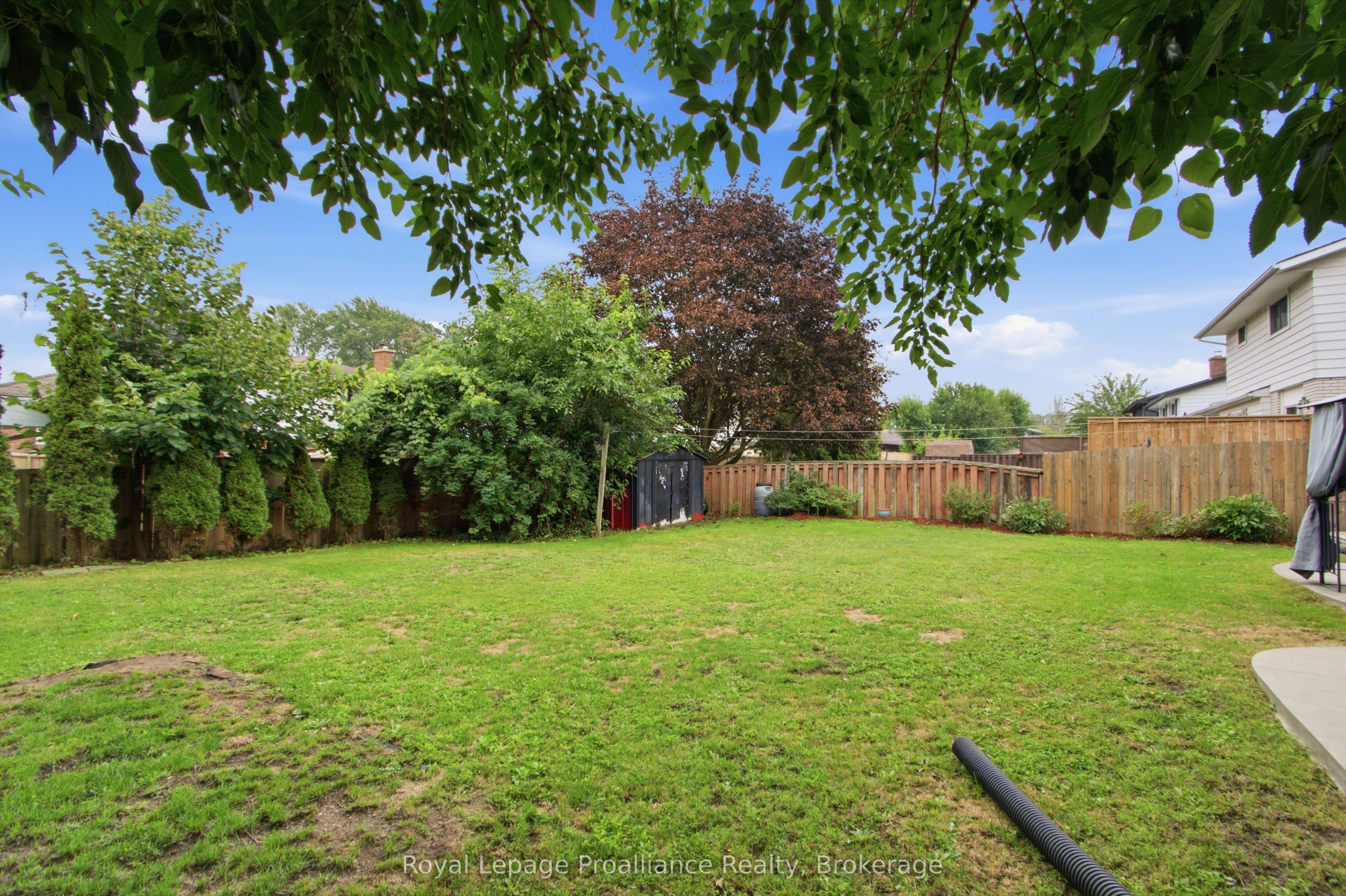 12 O'neil Crescent Property Photo 6