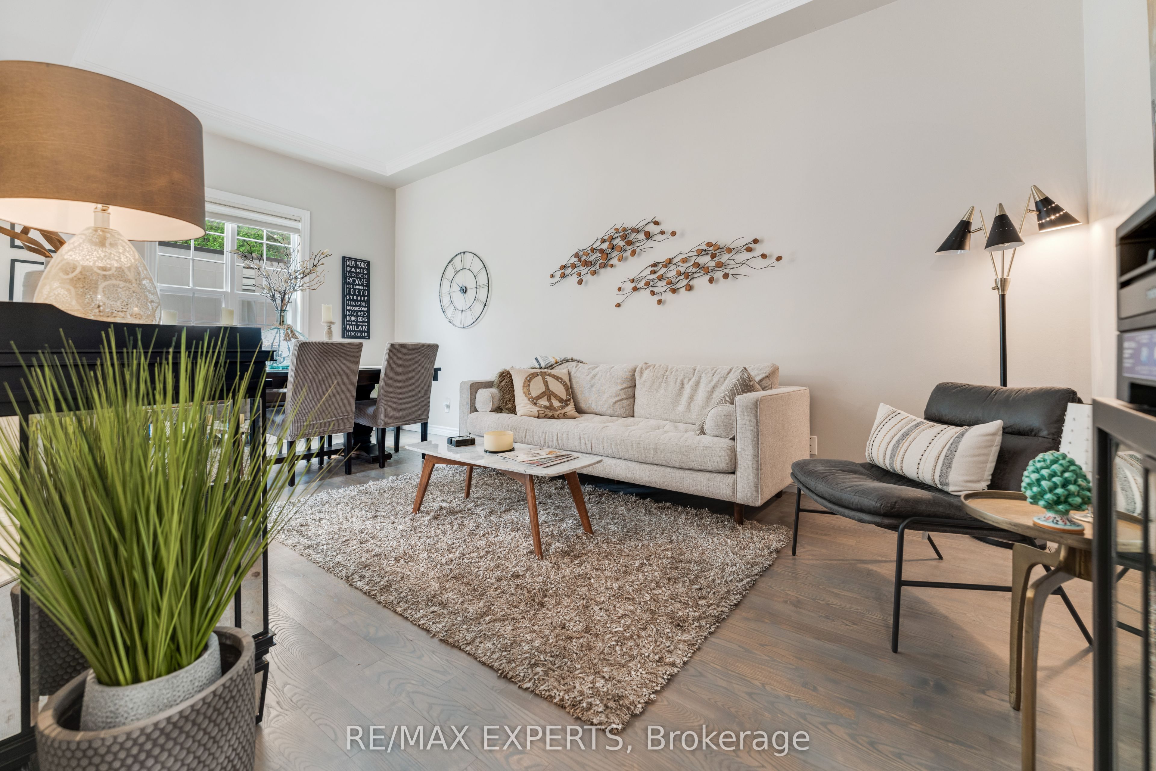608 Simcoe Street 19 Property Photo 7