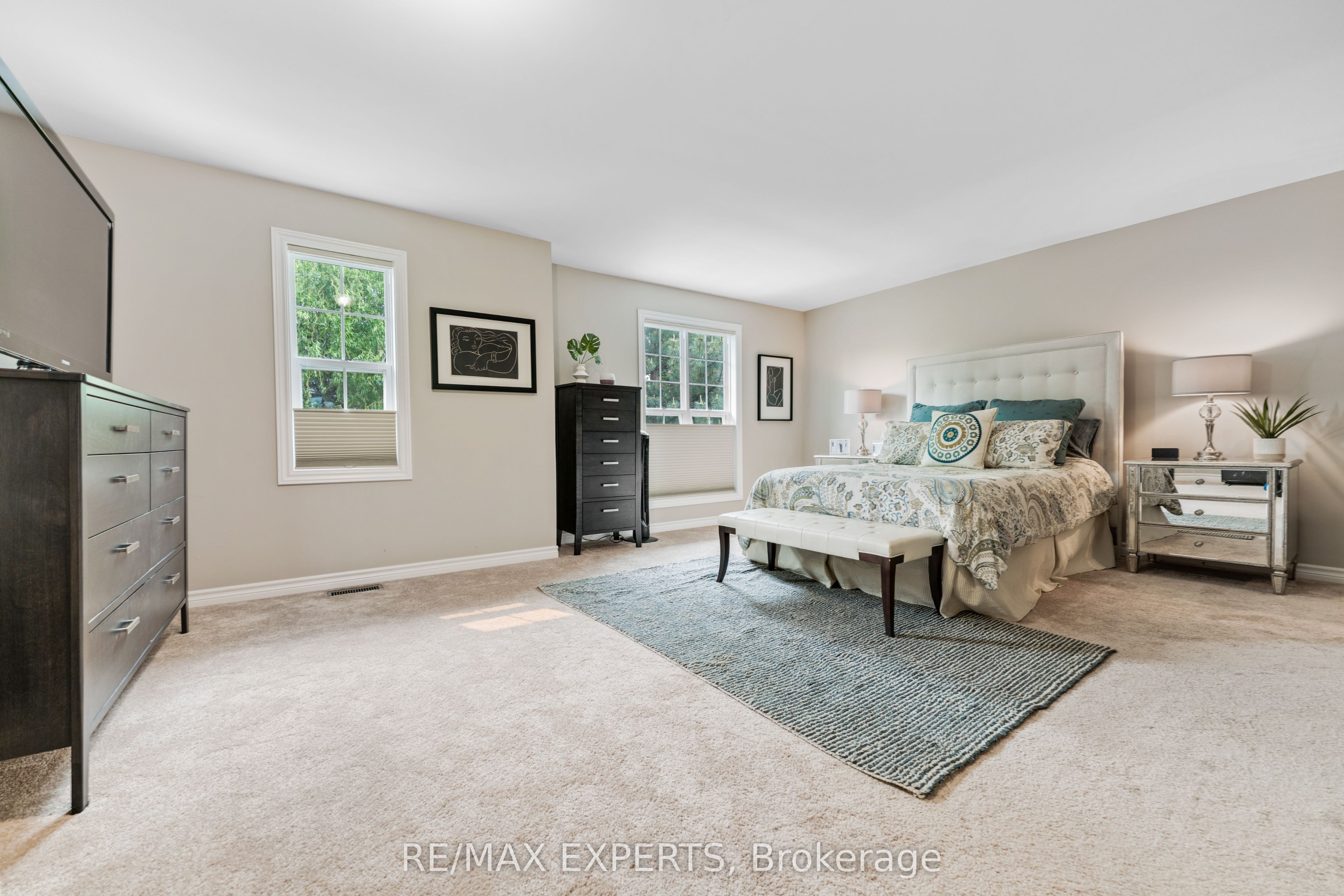 608 Simcoe Street 19 Property Photo 14