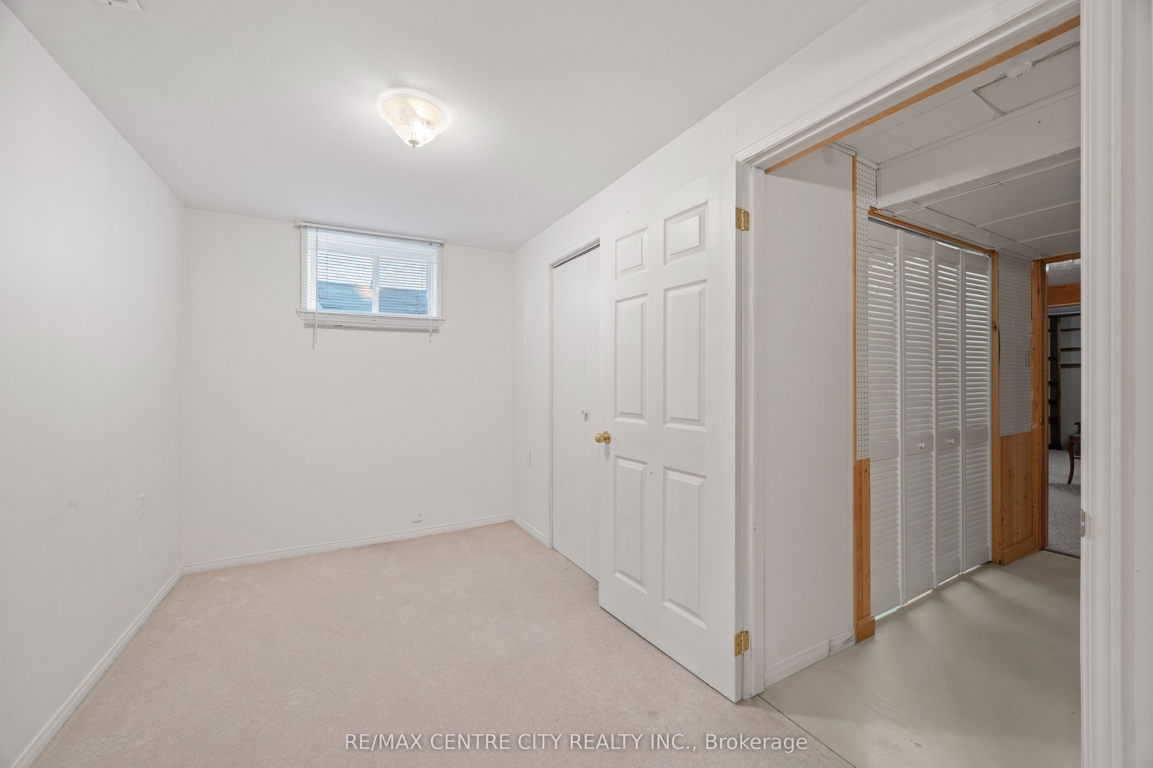 33 Ilderbrook Circle Property Photo 25