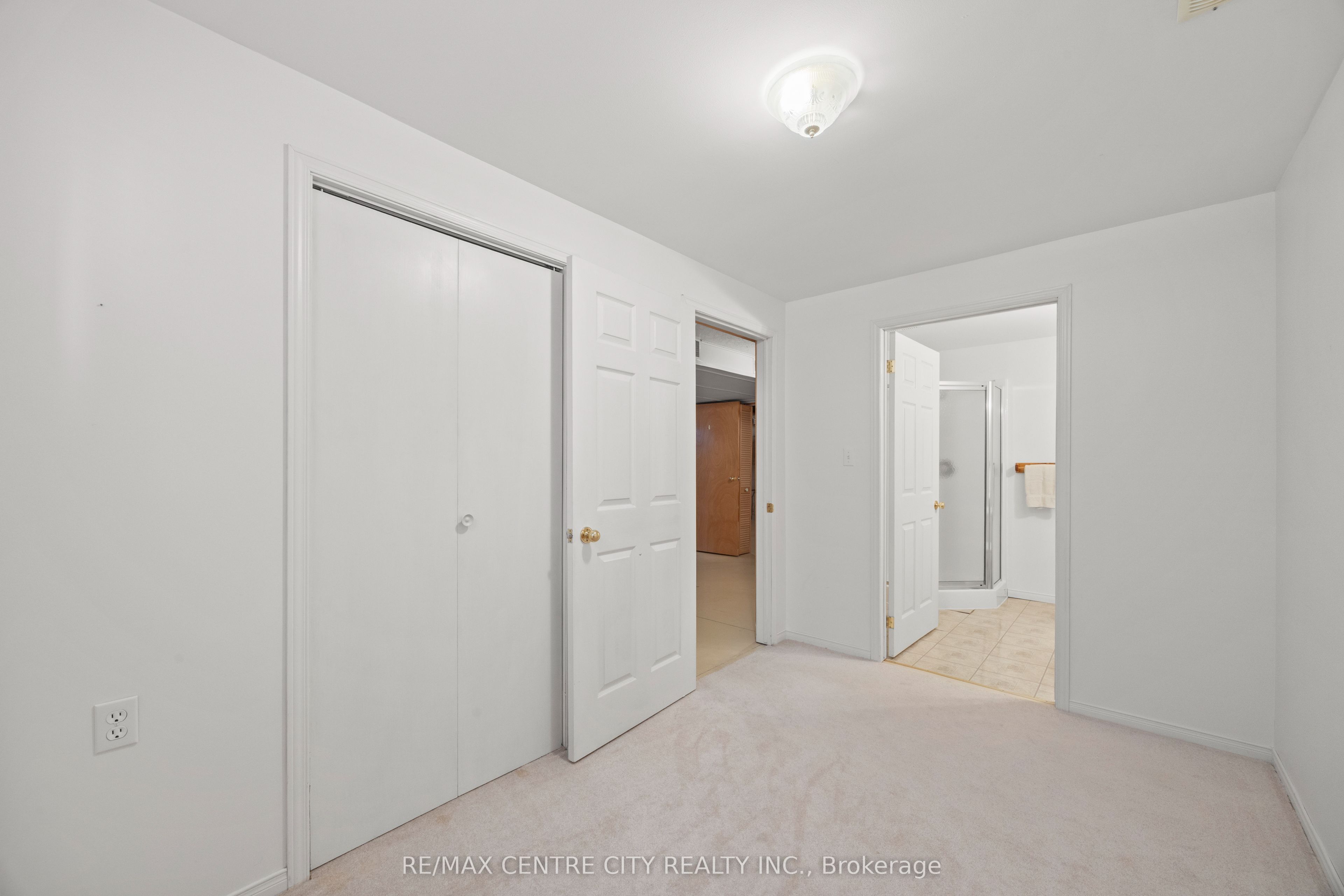 33 Ilderbrook Circle Property Photo 26