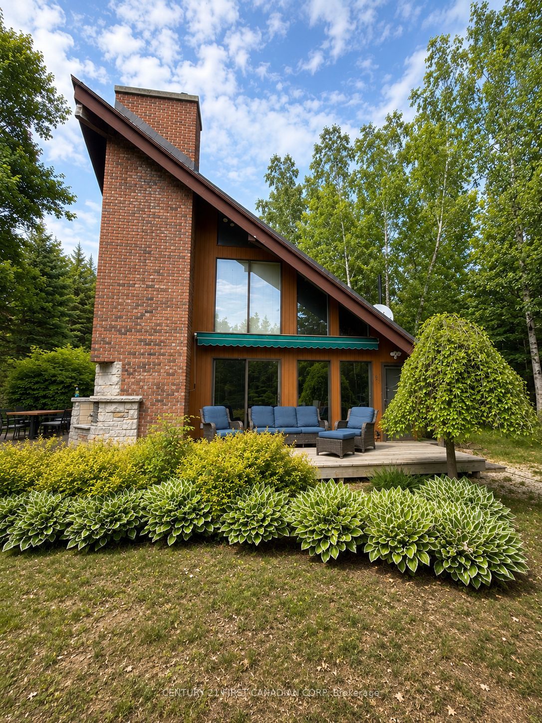 463 Eckford Avenue Property Photo 1