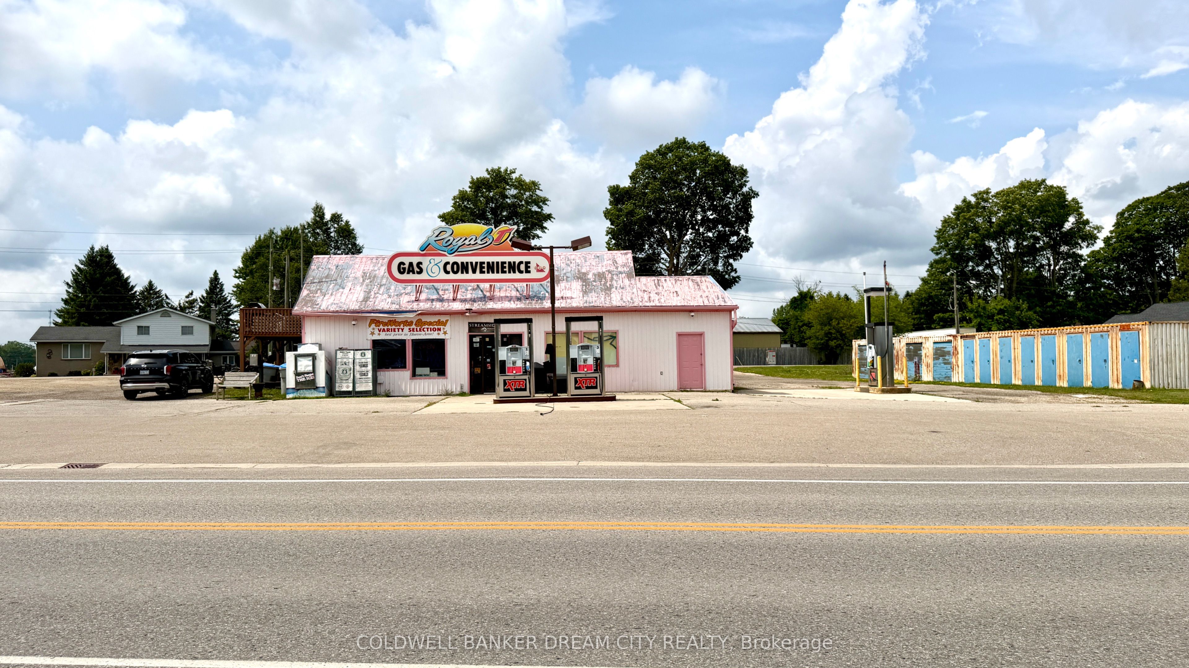 90279 London Road N Property Photo 1
