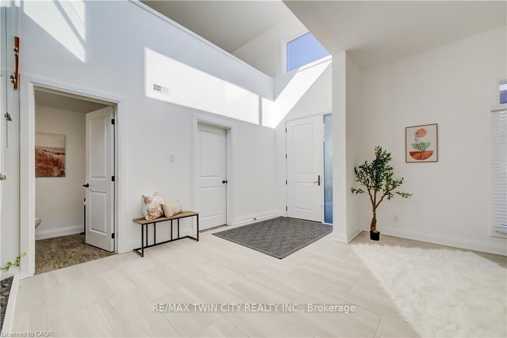149 Woolwich Street Property Photo 3