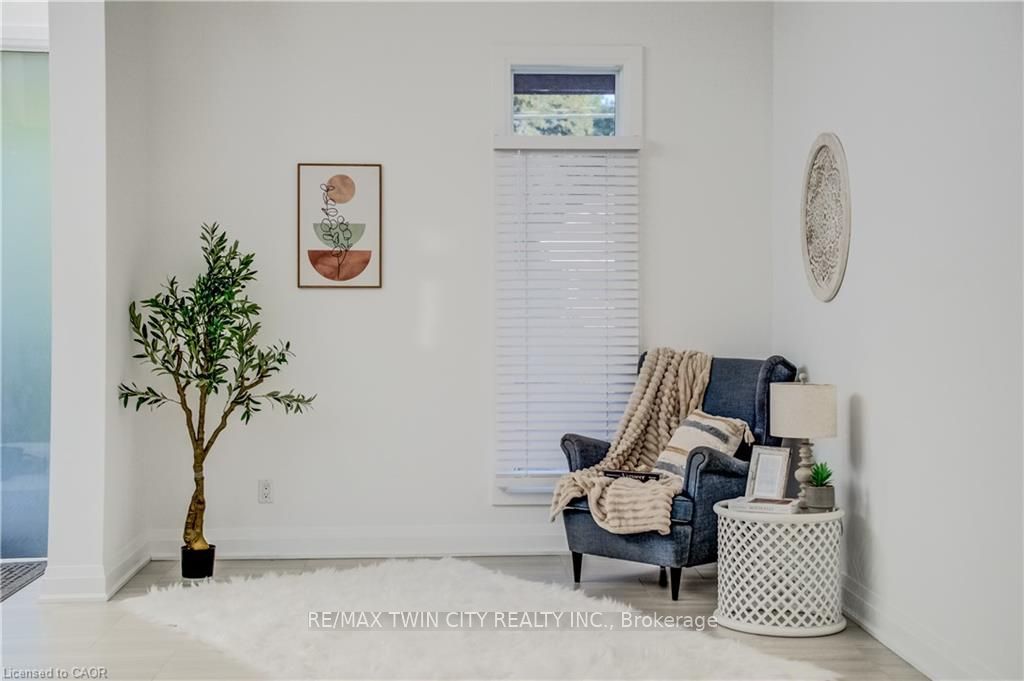 149 Woolwich Street Property Photo 6