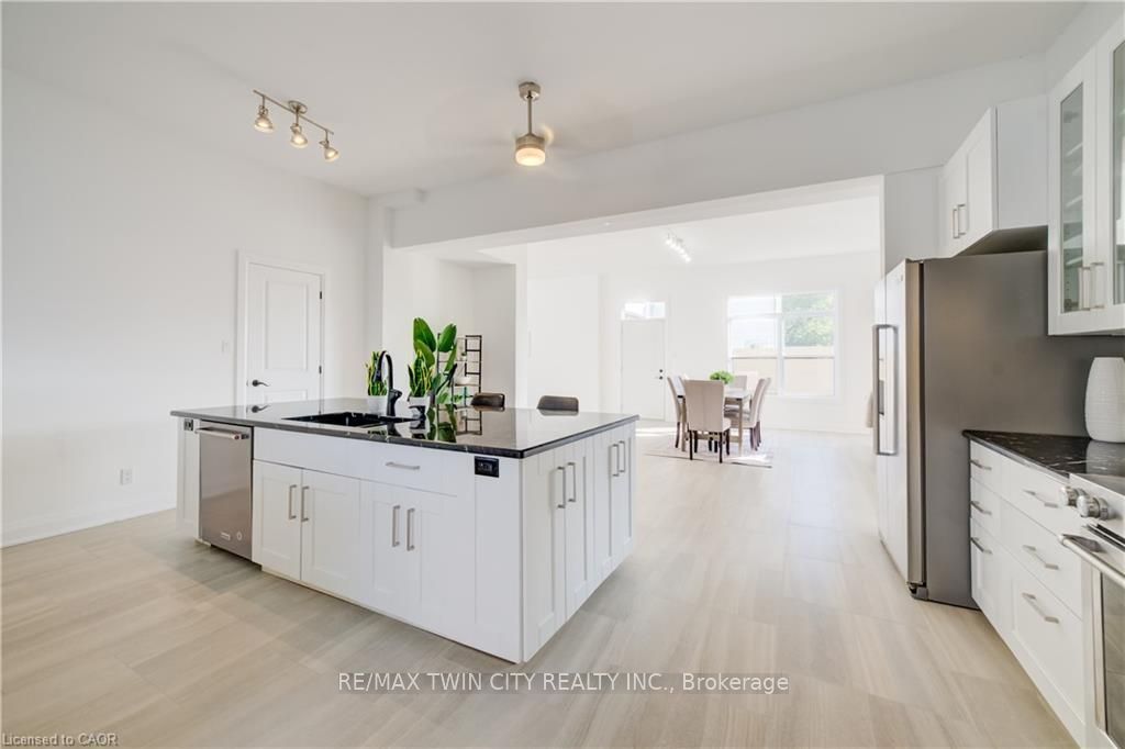 149 Woolwich Street Property Photo 12