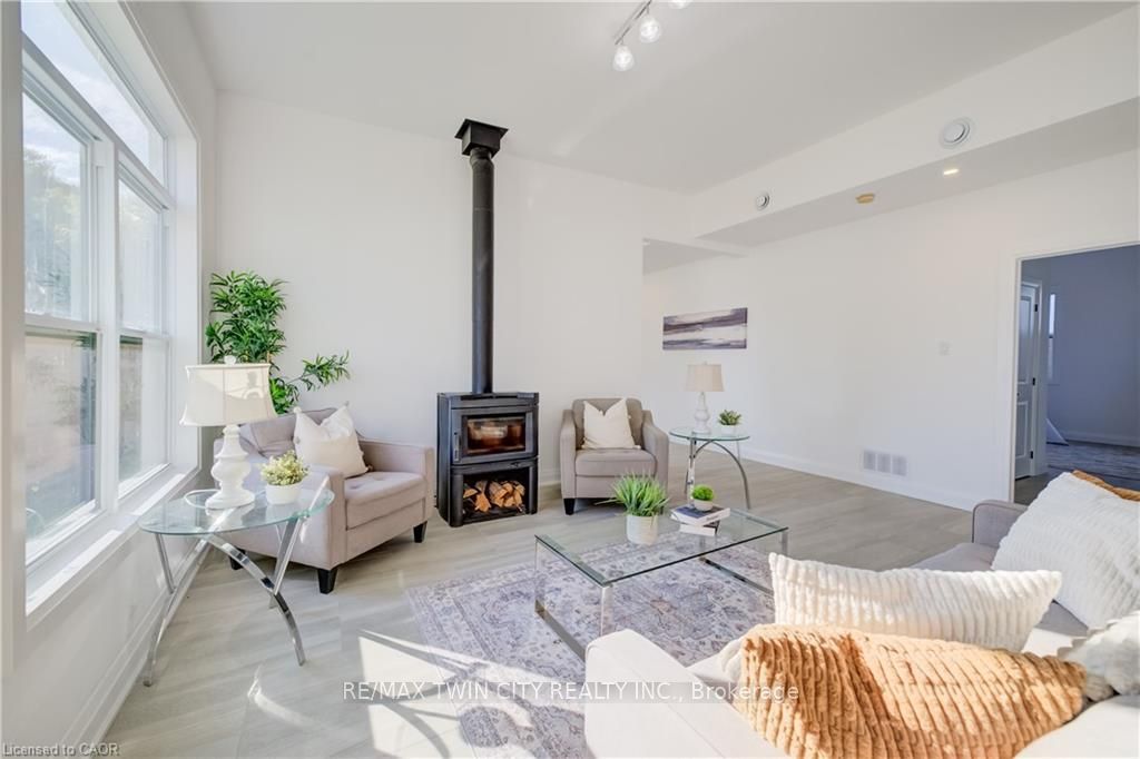 149 Woolwich Street Property Photo 22