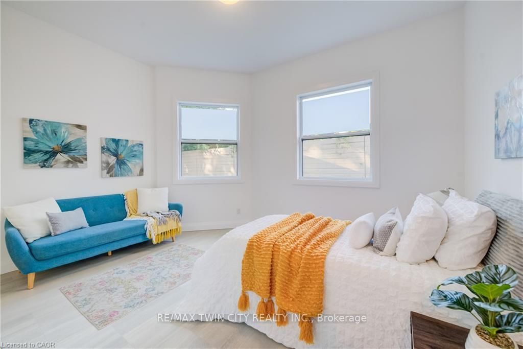 149 Woolwich Street Property Photo 33