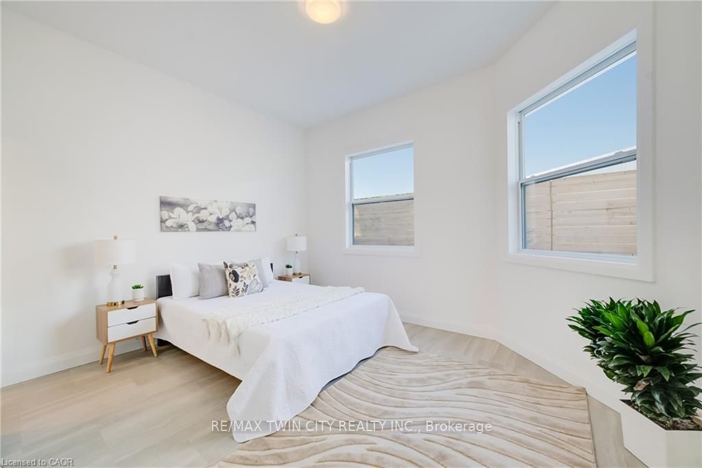 149 Woolwich Street Property Photo 37