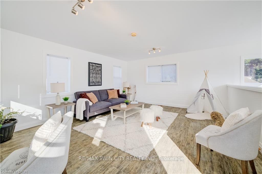 149 Woolwich Street Property Photo 42