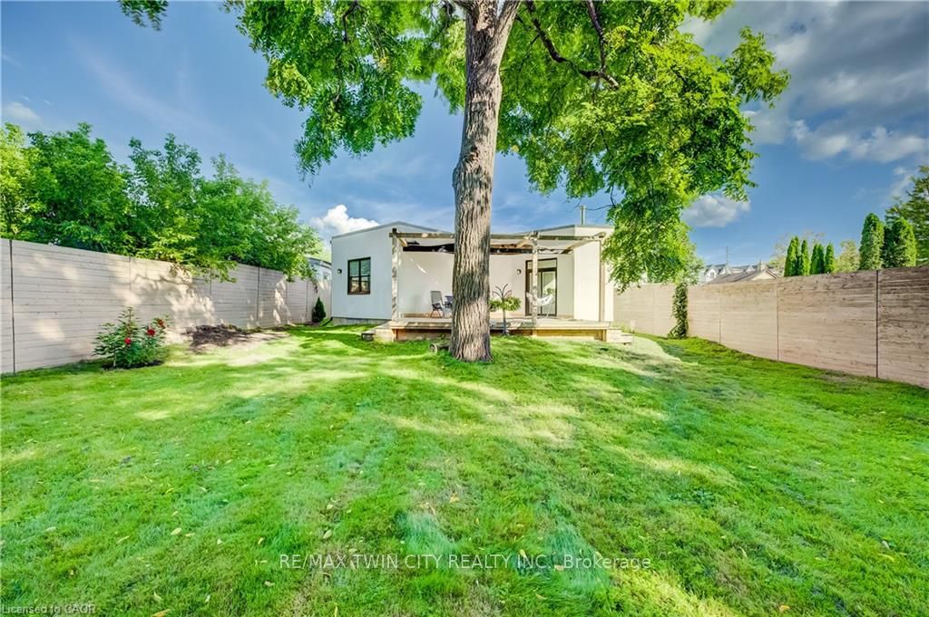149 Woolwich Street Property Photo 45
