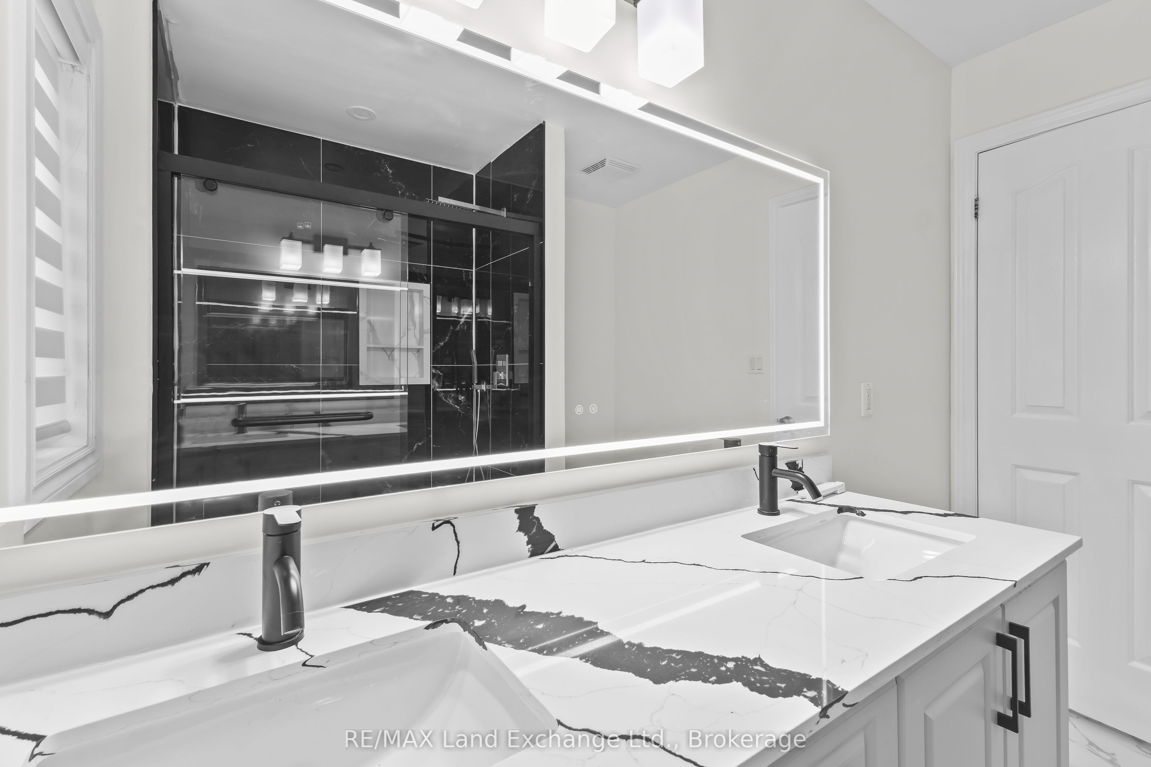 849 Sumpton Street Property Photo 32