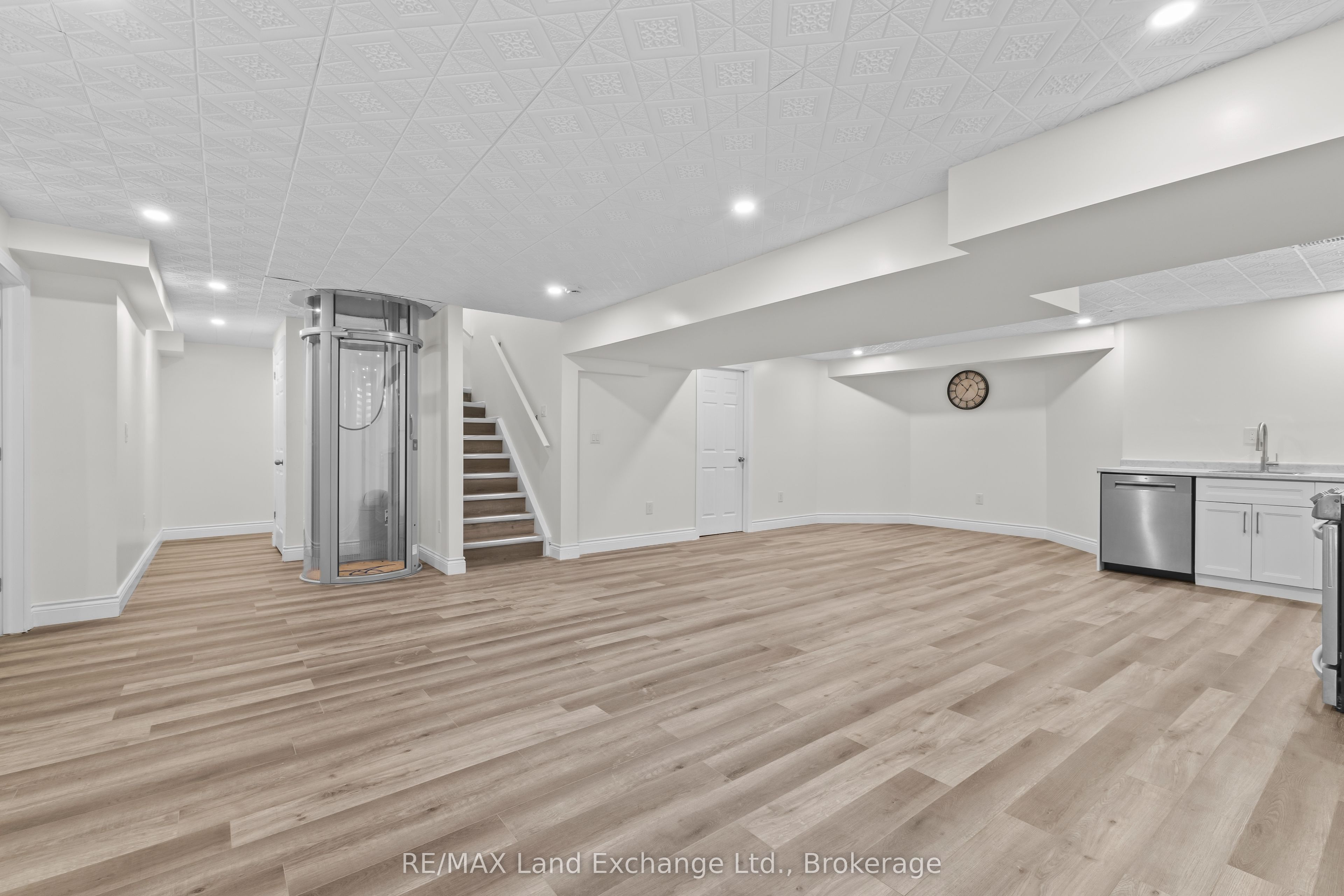 849 Sumpton Street Property Photo 34