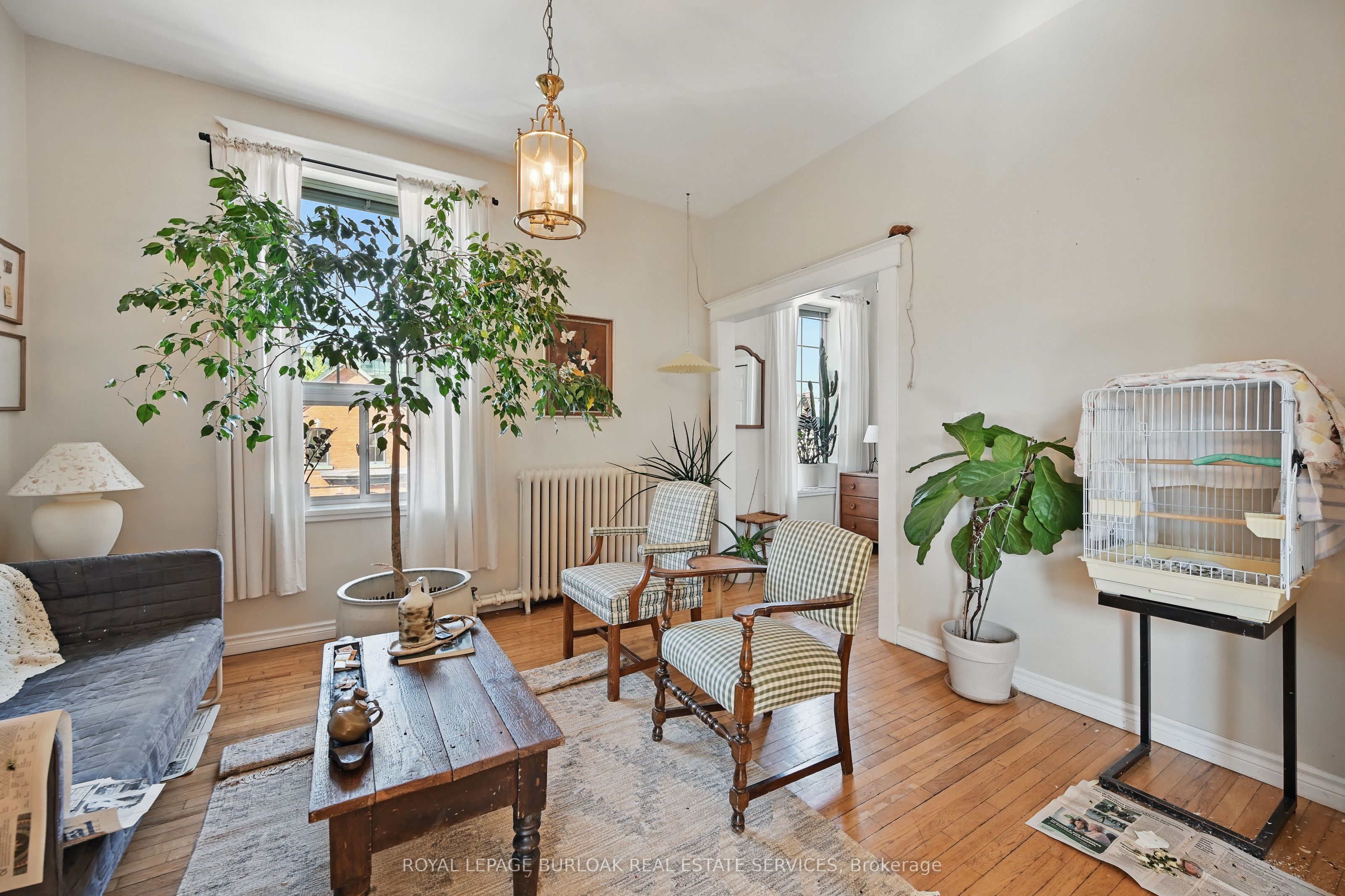 55 Barton Street W Property Photo 5