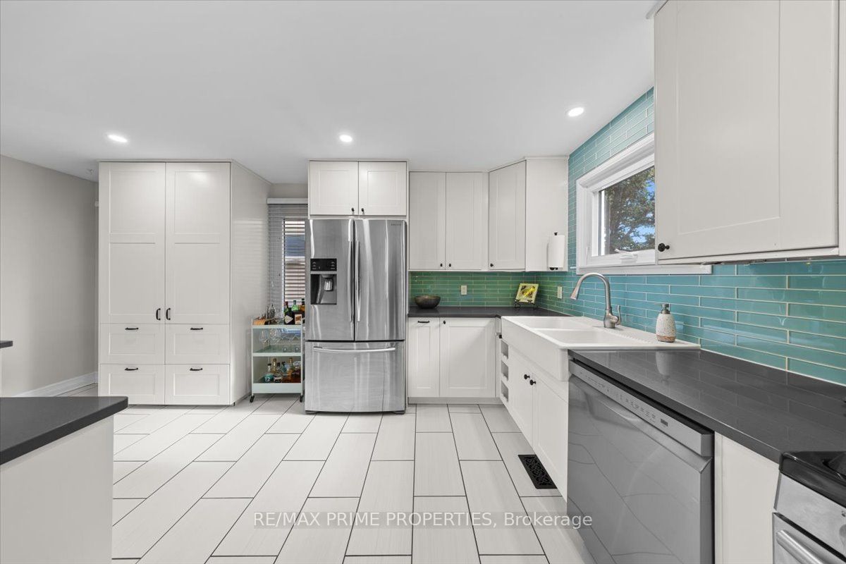 78 Fieldgate Drive Property Photo 14