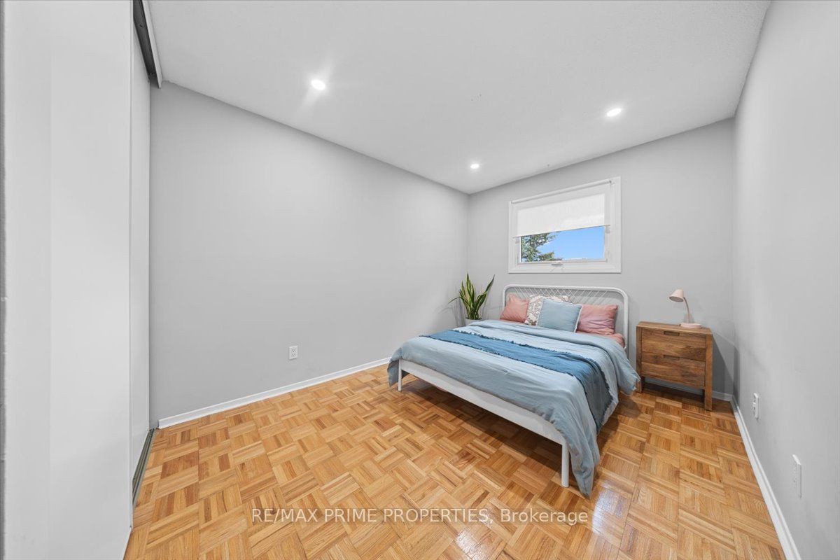 78 Fieldgate Drive Property Photo 31