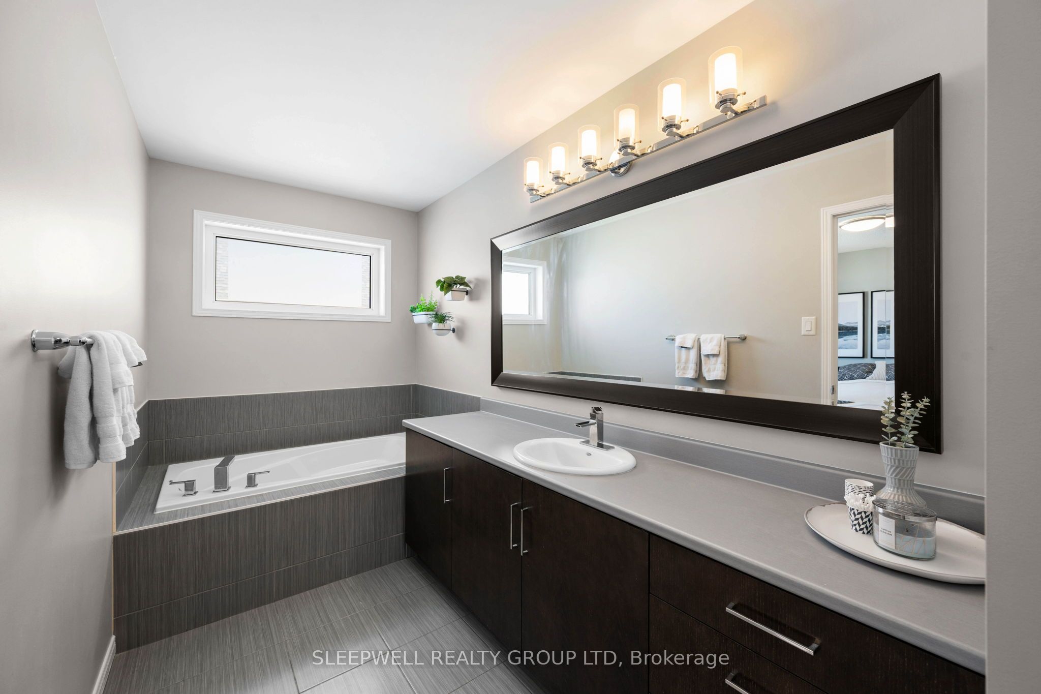 147 Westphalian Avenue Property Photo 21