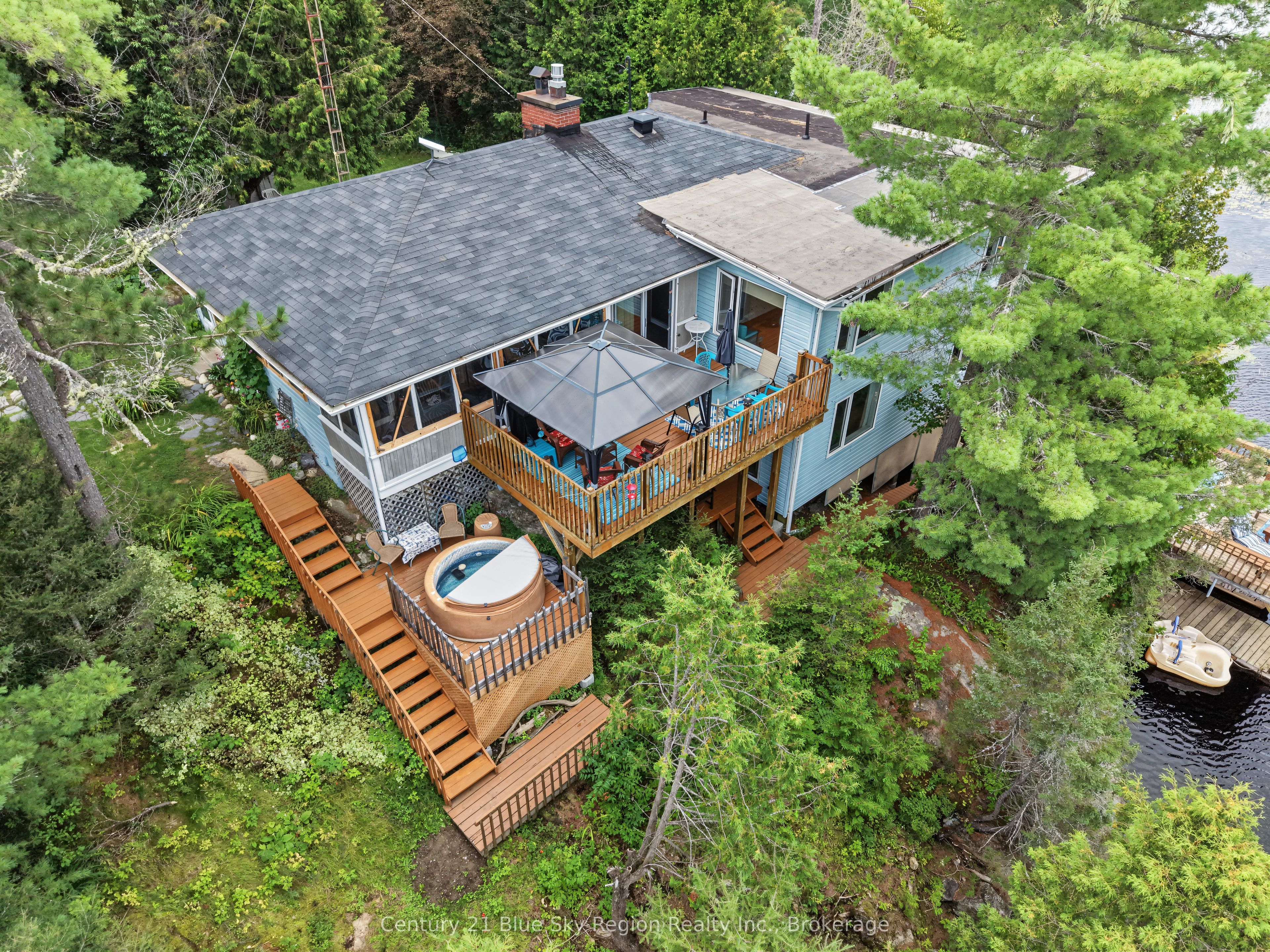 5065 Highway 11 N Property Photo 1