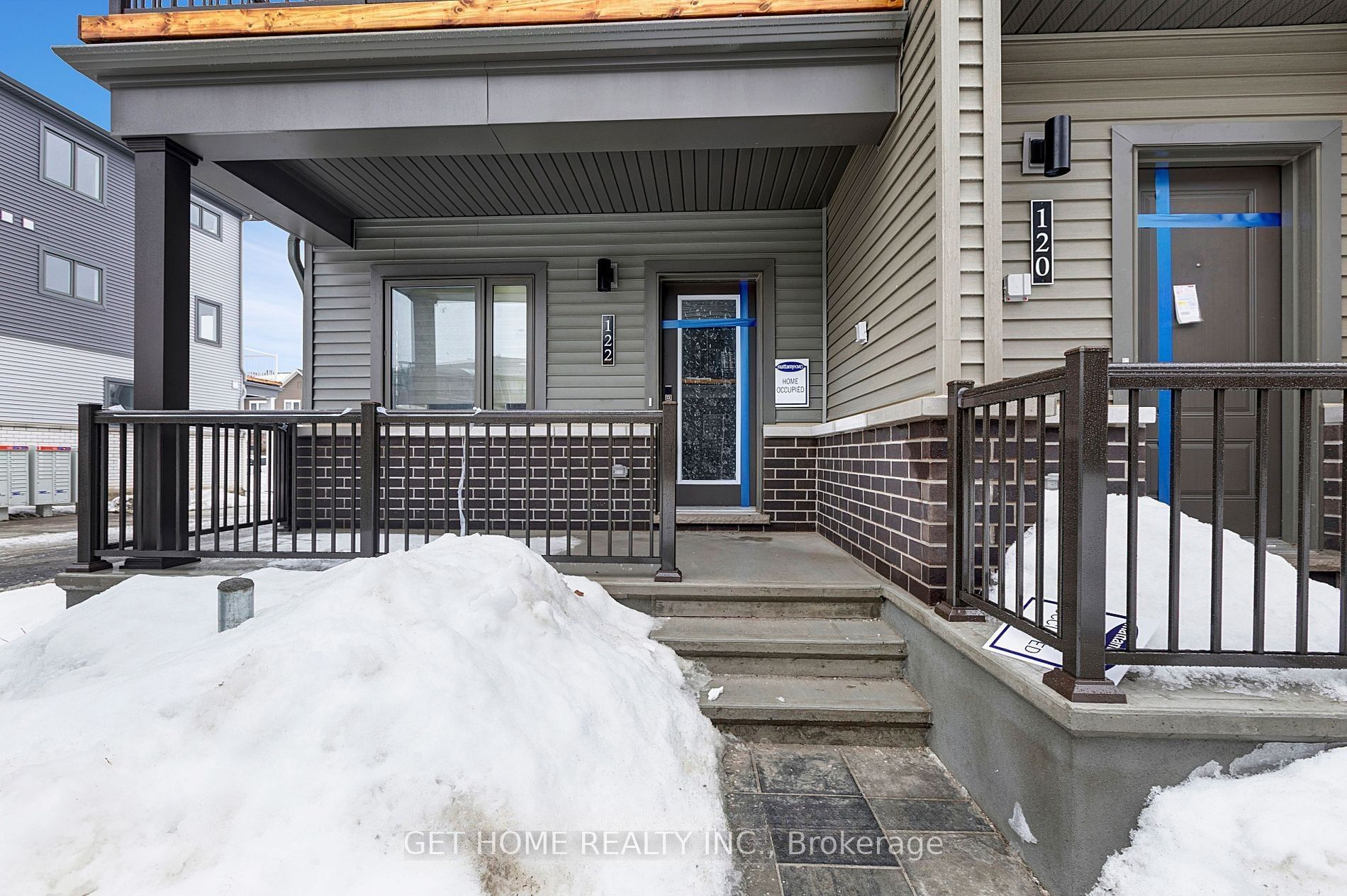 900 Parnian Private Property Photo 1