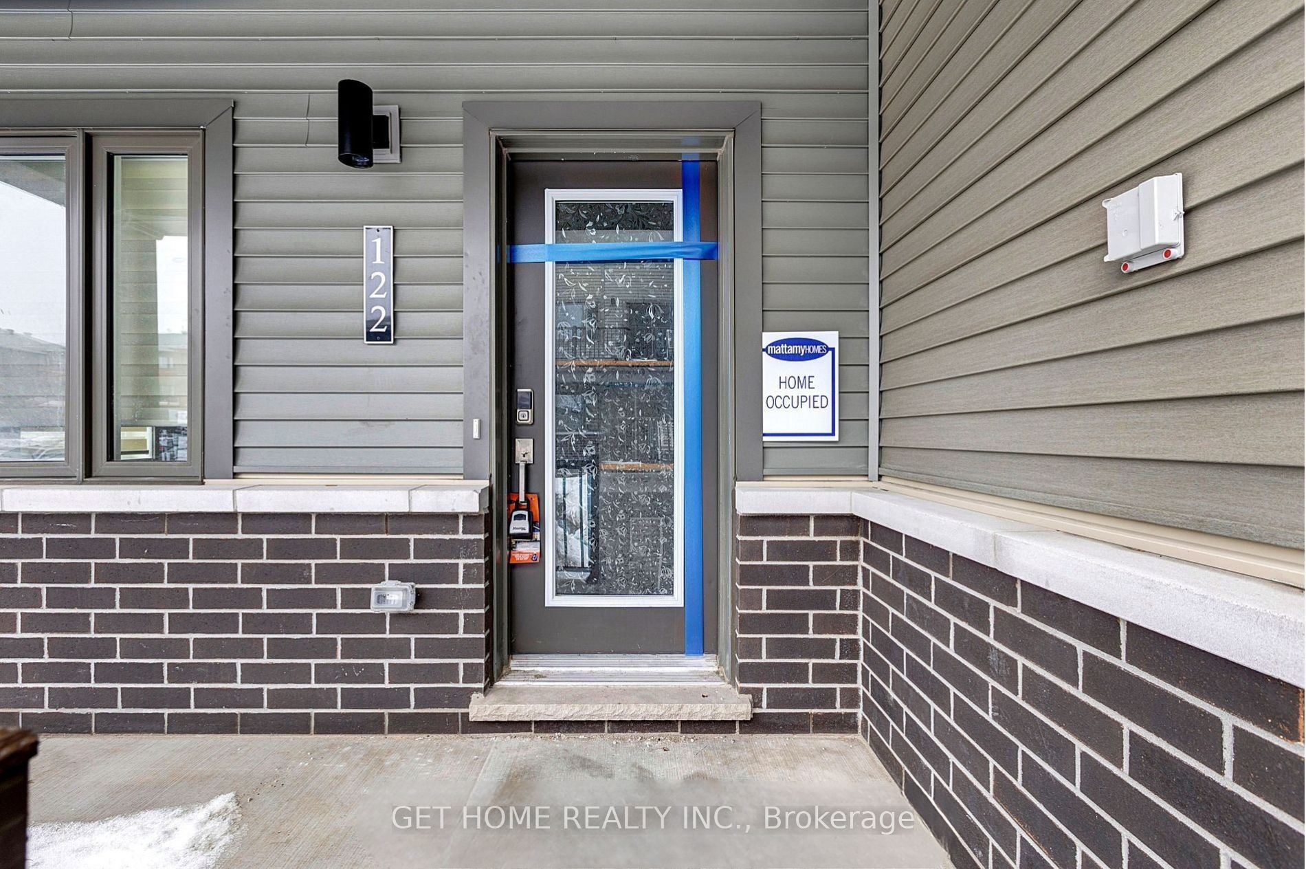 900 Parnian Private Property Photo 2