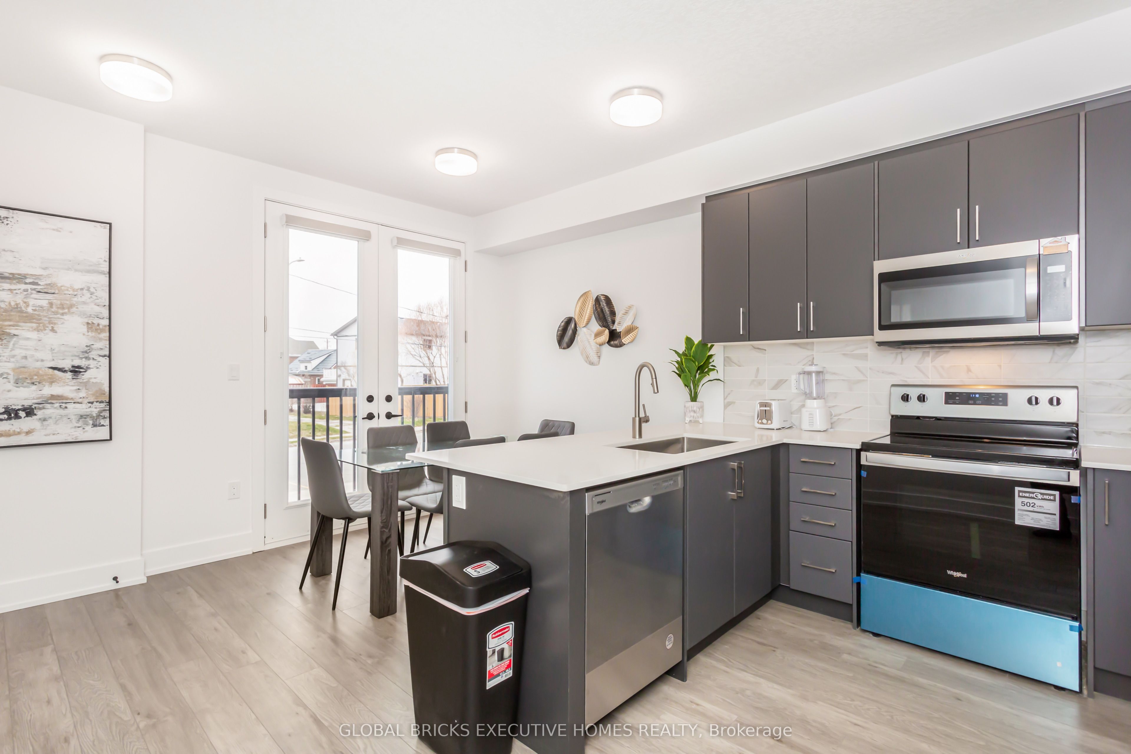 99 Rogers Street 13 Property Photo 6
