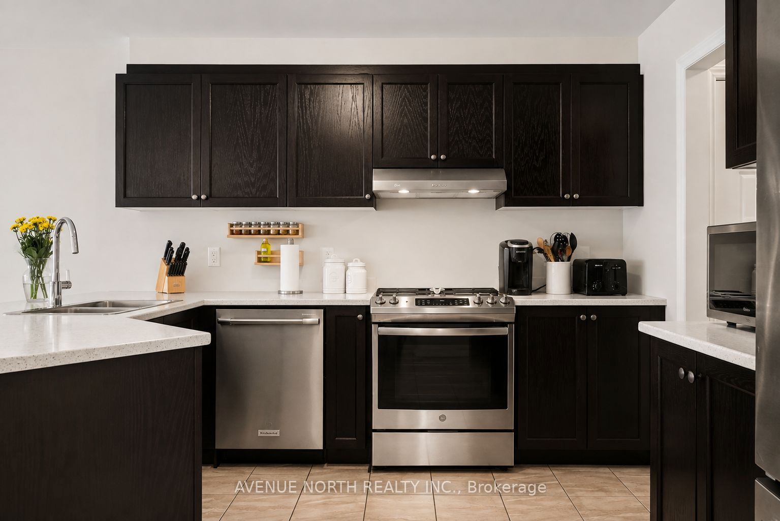516 Arum Terrace Property Photo 13