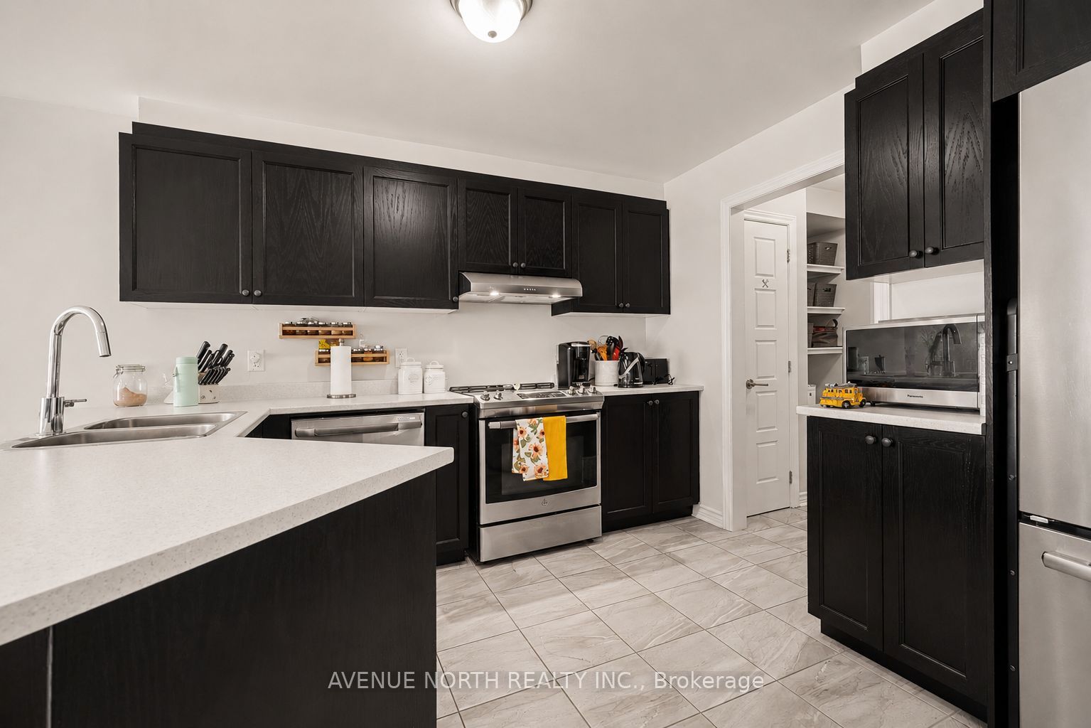 516 Arum Terrace Property Photo 14