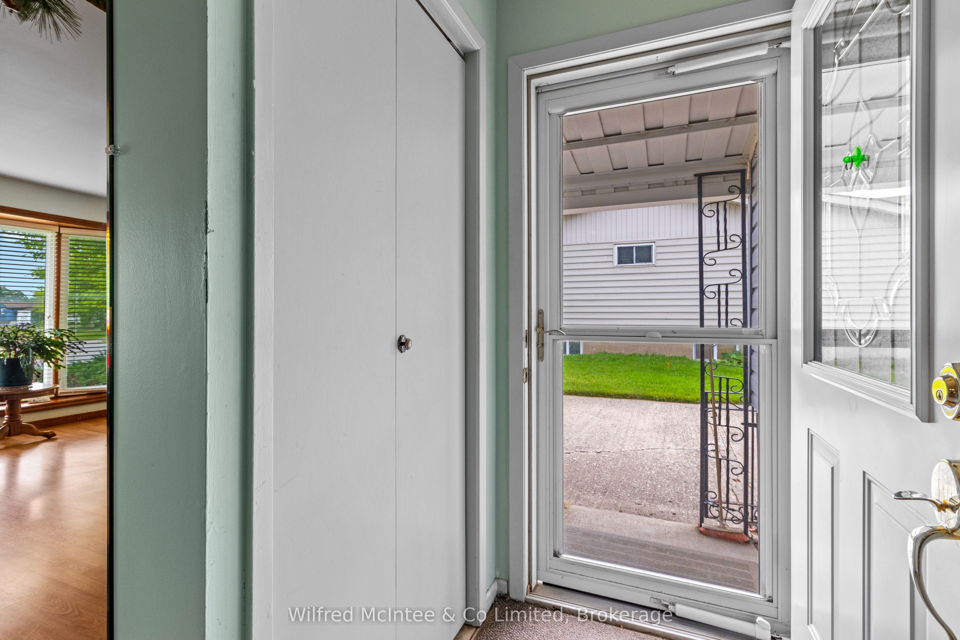 455 Bruce Street Property Photo 17